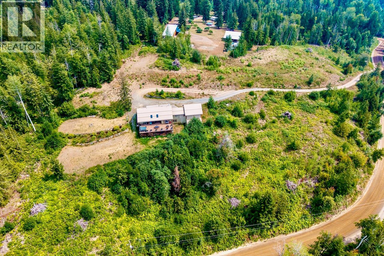 4875 Meadow Creek Road, Celista, British Columbia  V0E 1M6 - Photo 39 - 10395015