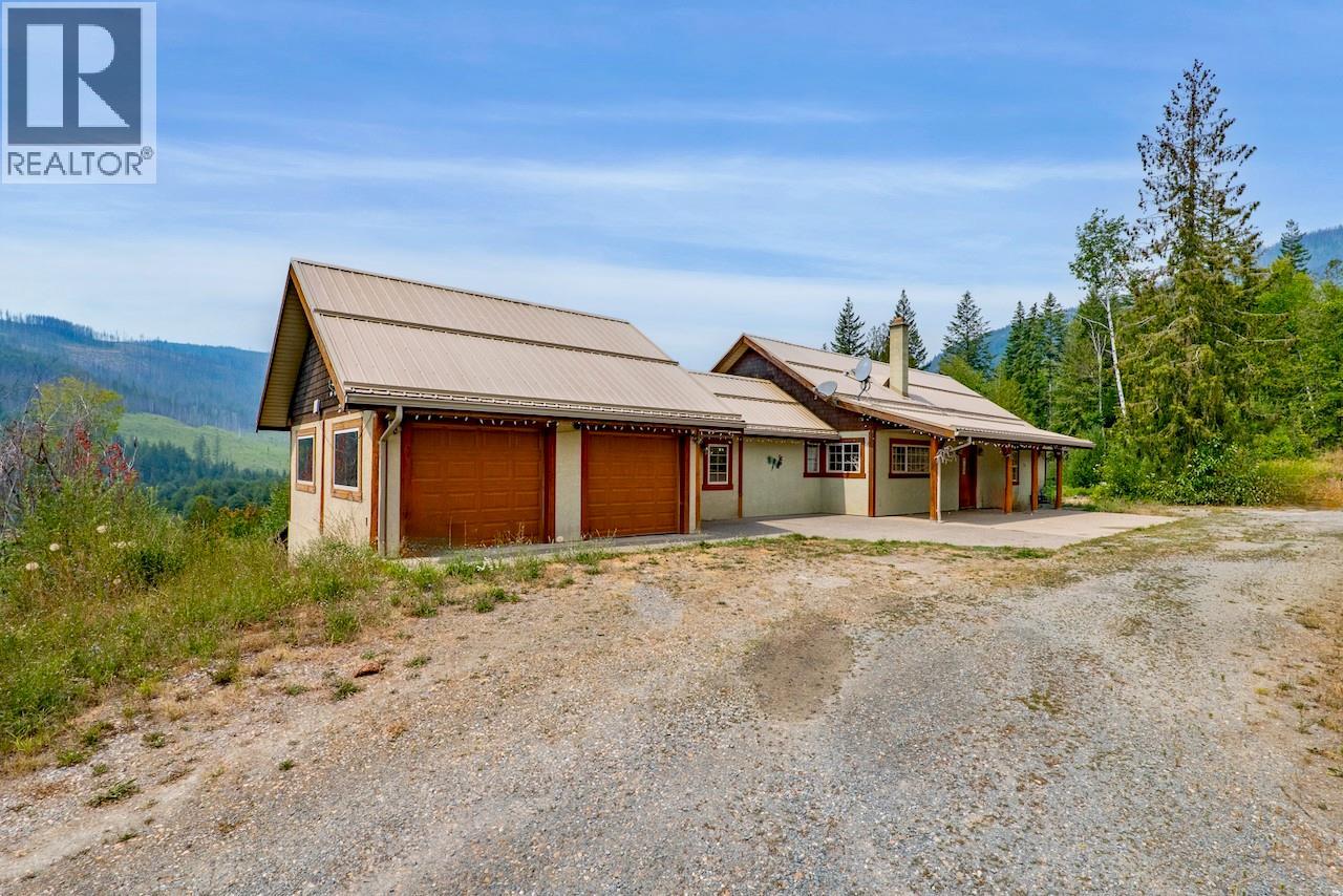 4875 Meadow Creek Road, Celista, British Columbia  V0E 1M6 - Photo 43 - 10395015
