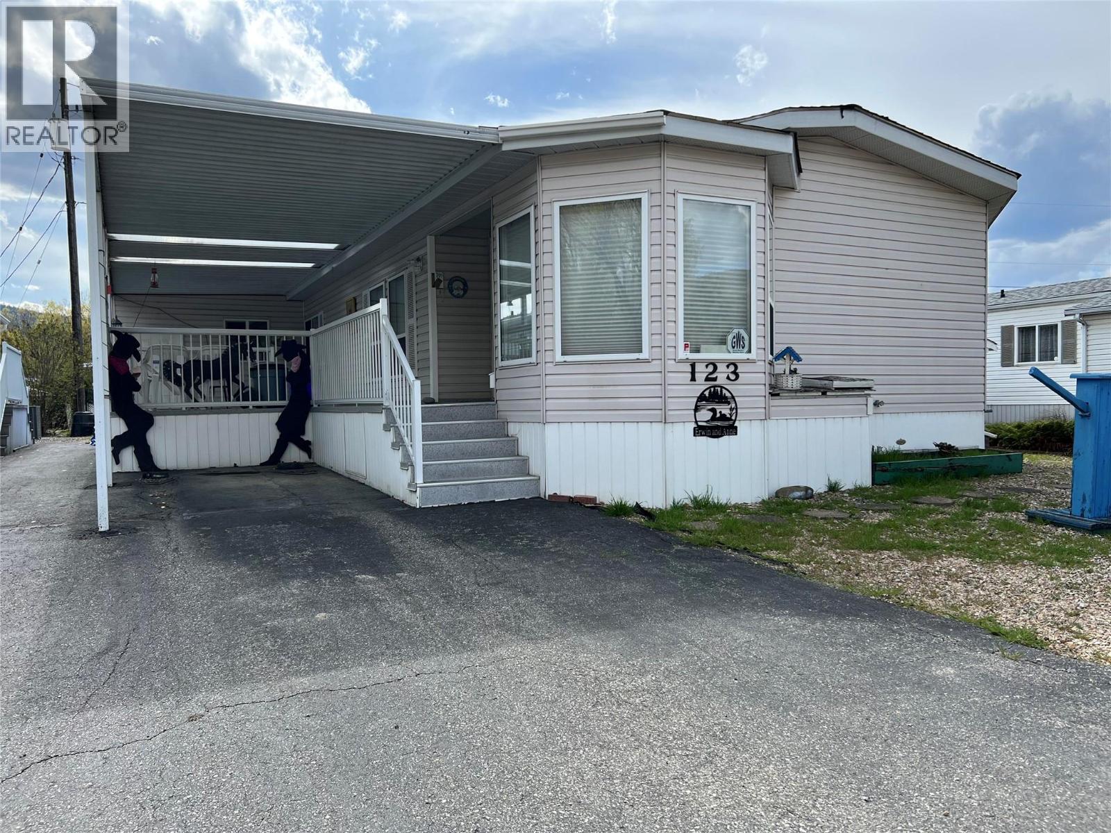 5484 25 Avenue Unit# 123, Vernon, British Columbia  V1T 7A8 - Photo 2 - 10395325