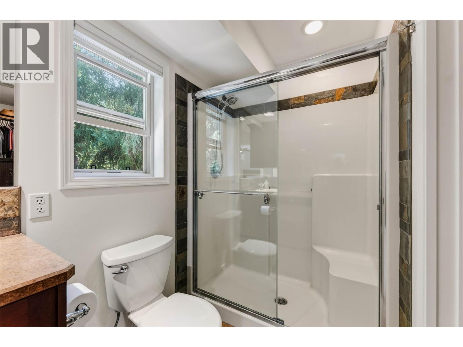 262 Bryan Road, Nelson, British Columbia  V1L 6M9 - Photo 18 - 10395266