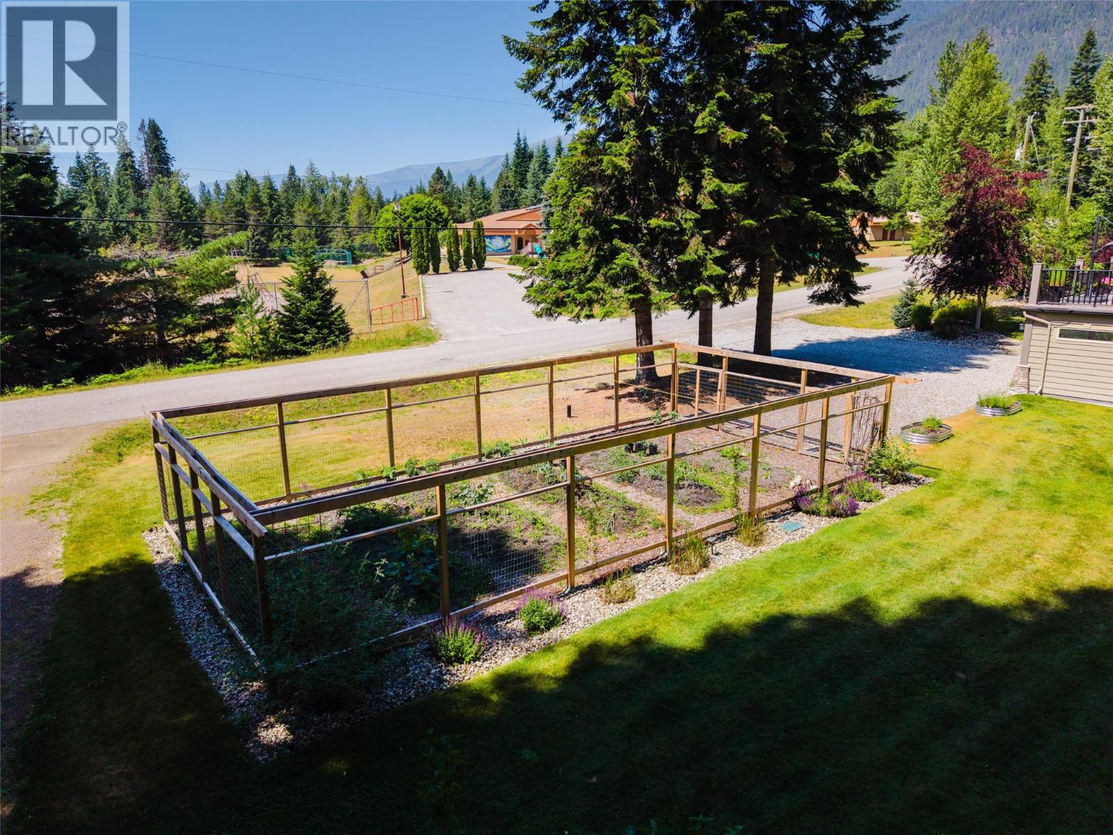 262 Bryan Road, Nelson, British Columbia  V1L 6M9 - Photo 79 - 10395266