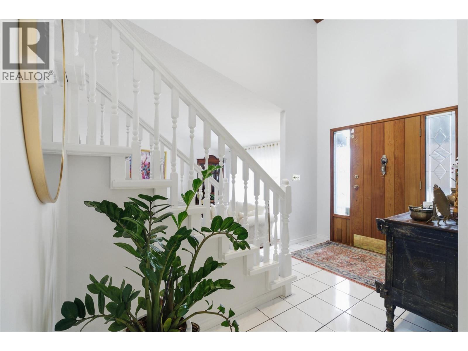 413 Robson Drive, Kamloops, British Columbia  V2E 1W2 - Photo 4 - 10395516