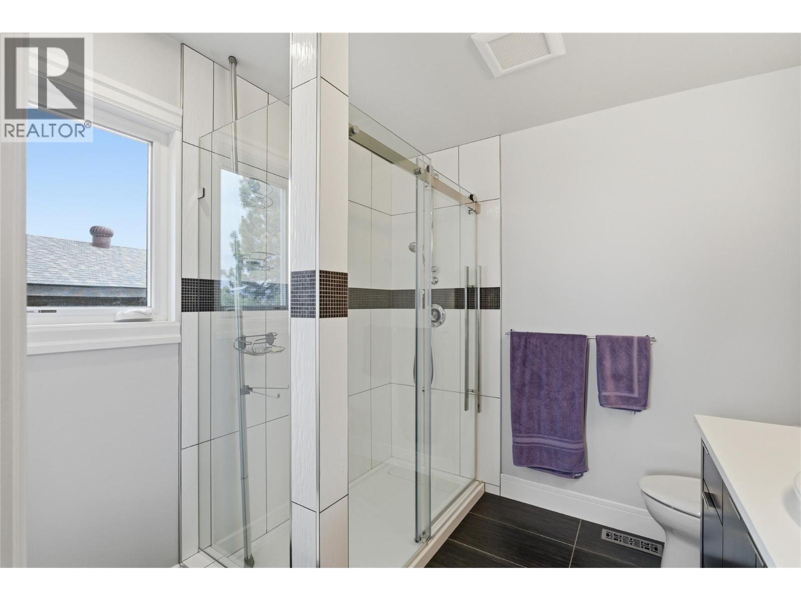 413 Robson Drive, Kamloops, British Columbia  V2E 1W2 - Photo 48 - 10395516