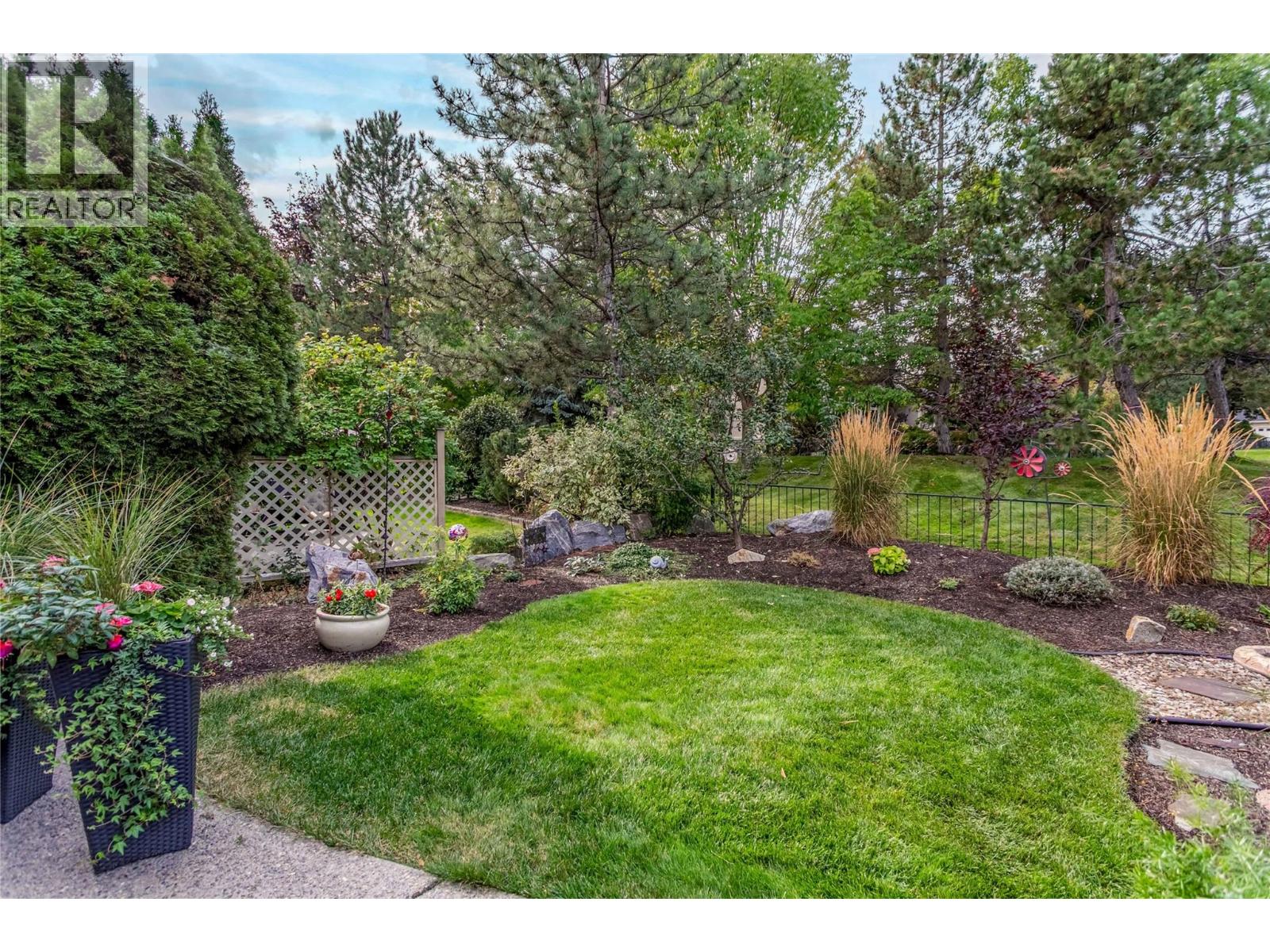 4122 Gallaghers Boulevard S, Kelowna, British Columbia  V1W 4V2 - Photo 41 - 10394607