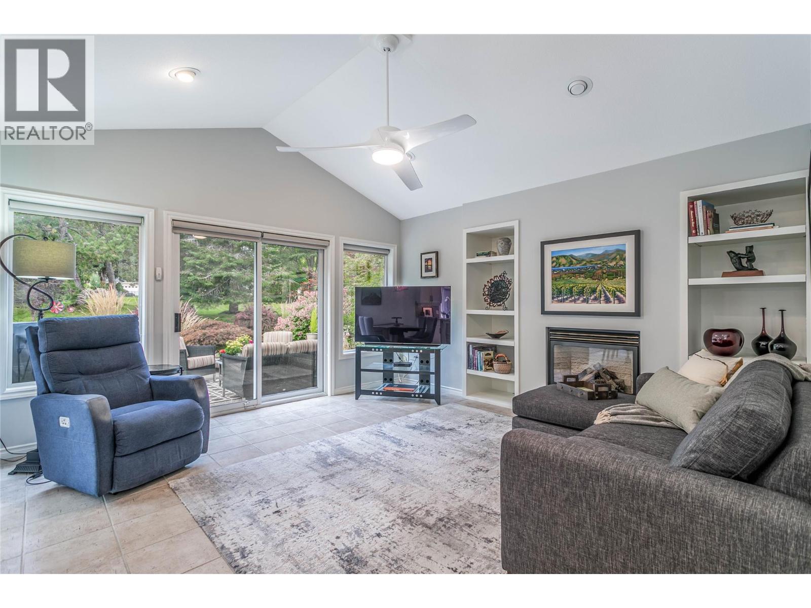 4122 Gallaghers Boulevard S, Kelowna, British Columbia  V1W 4V2 - Photo 6 - 10394607