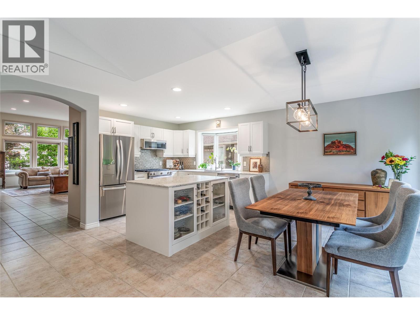 4122 Gallaghers Boulevard S, Kelowna, British Columbia  V1W 4V2 - Photo 8 - 10394607