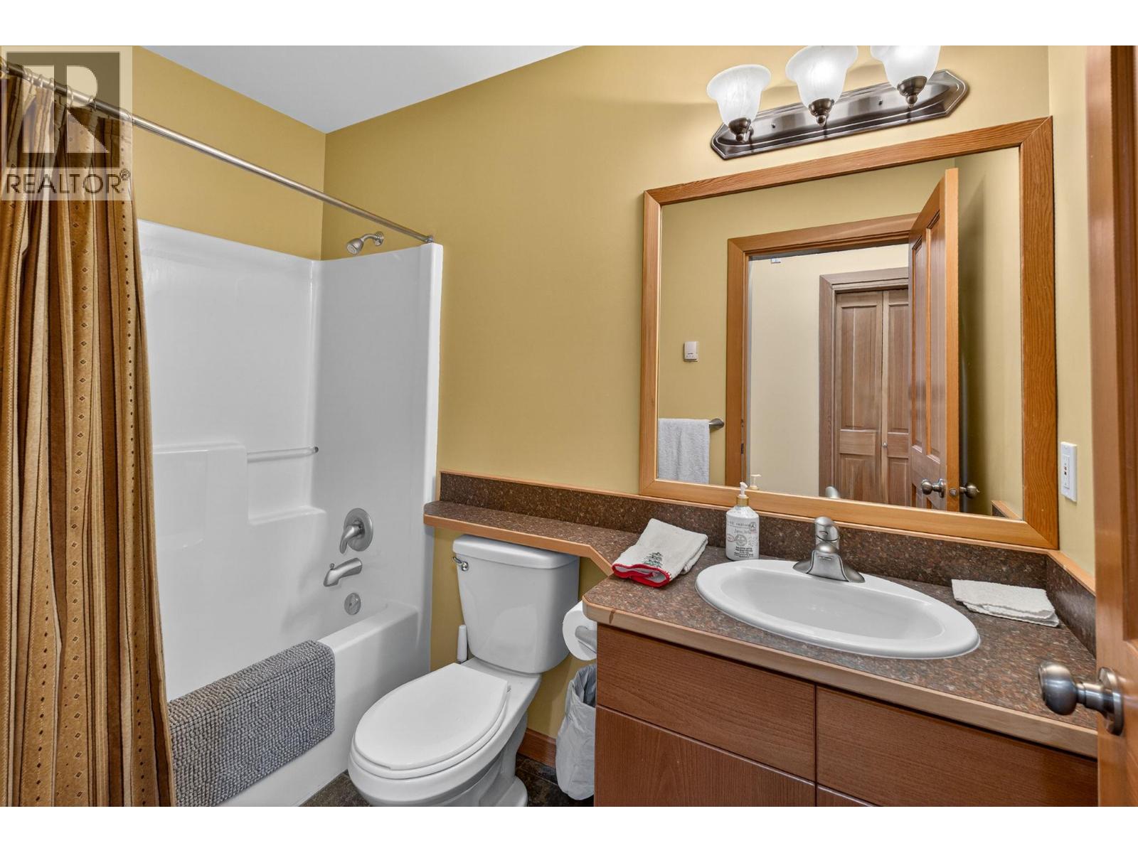360 Strayhorse Road Unit# 19, Apex Mountain, British Columbia  V2A 0E2 - Photo 18 - 10395362