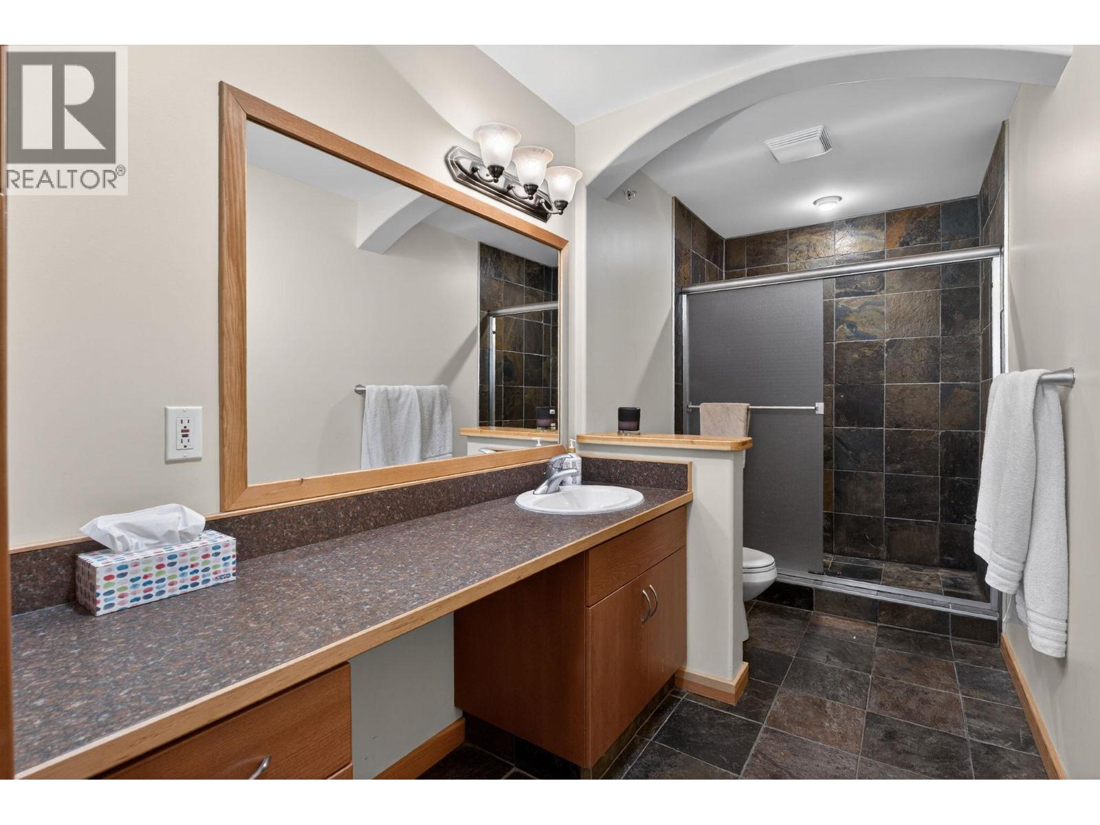 360 Strayhorse Road Unit# 19, Apex Mountain, British Columbia  V2A 0E2 - Photo 6 - 10395362