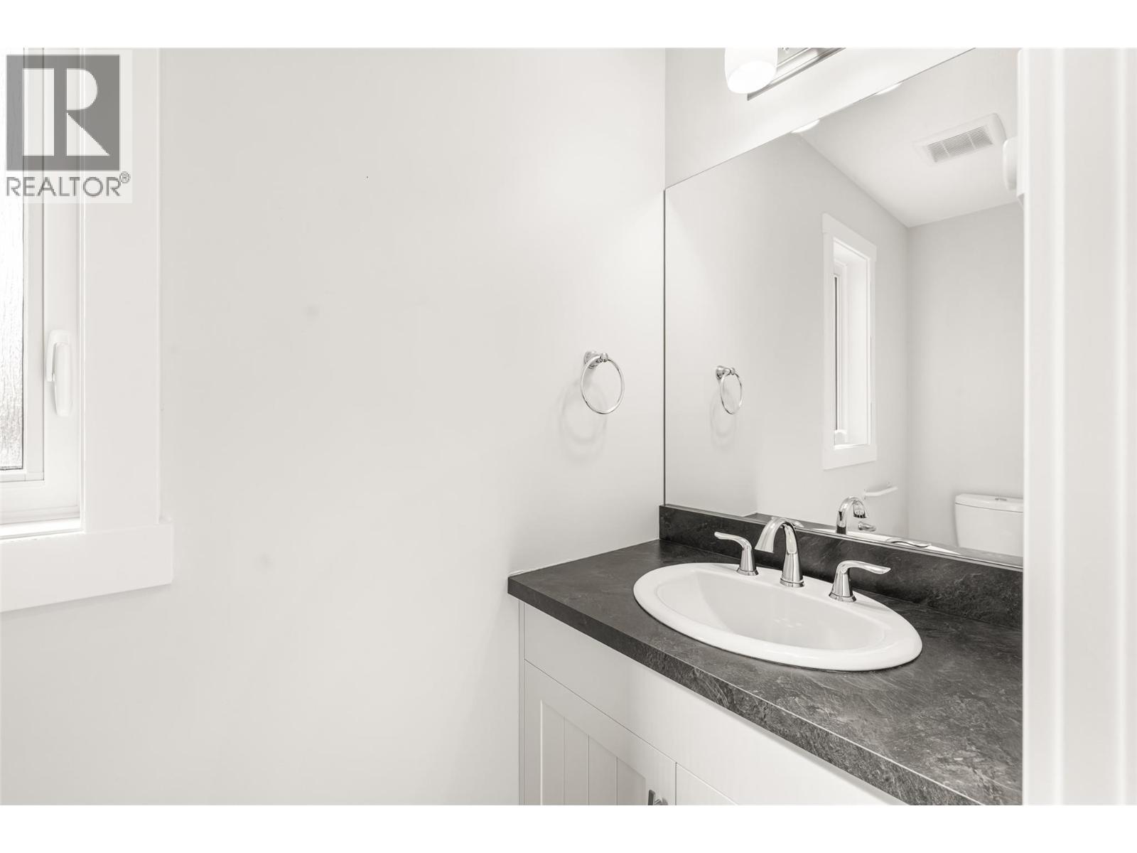 6519 Riverside Avenue, Fort Steele, British Columbia  V0B 1N0 - Photo 17 - 10395322