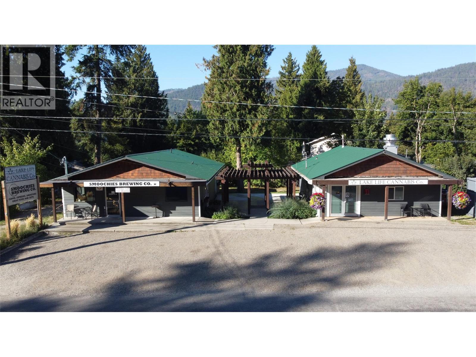 1885 Bakery Frontage Road, Christina Lake, British Columbia  V0H 1E0 - Photo 1 - 10394791