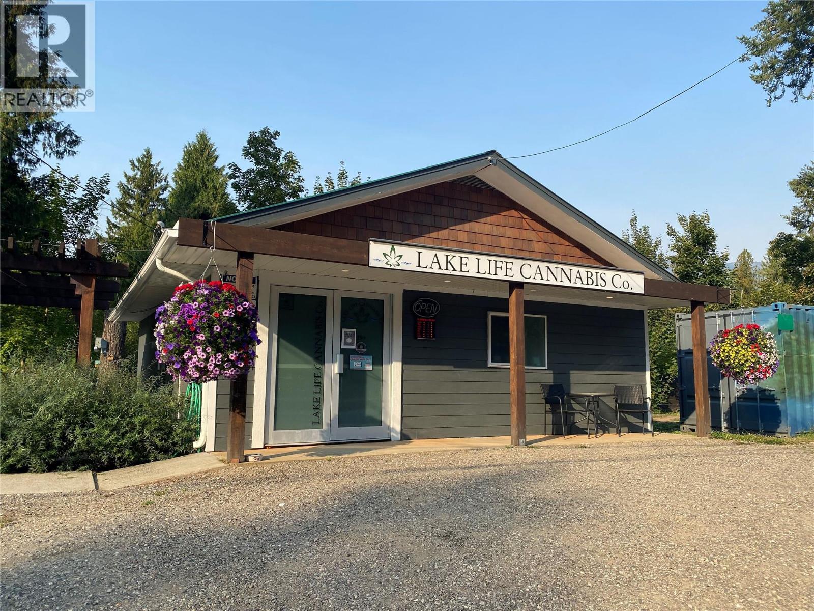 1885 Bakery Frontage Road, Christina Lake, British Columbia  V0H 1E0 - Photo 2 - 10394791