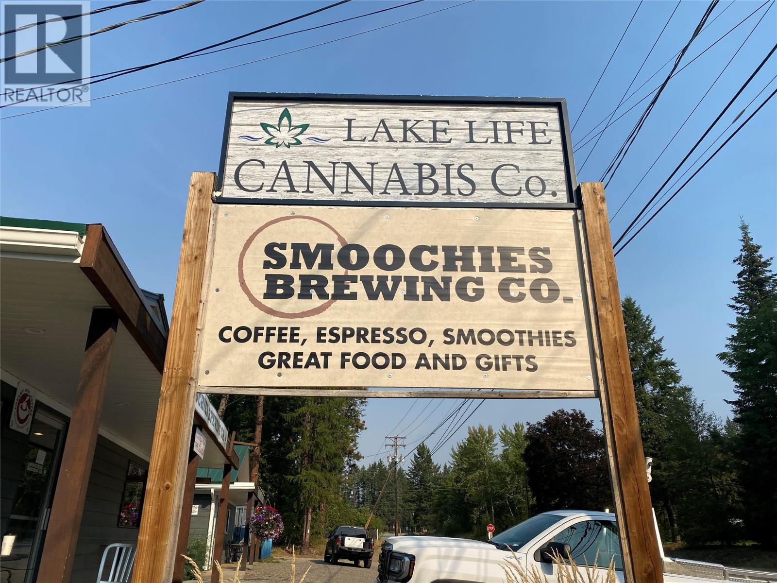 1885 Bakery Frontage Road, Christina Lake, British Columbia  V0H 1E0 - Photo 3 - 10394791