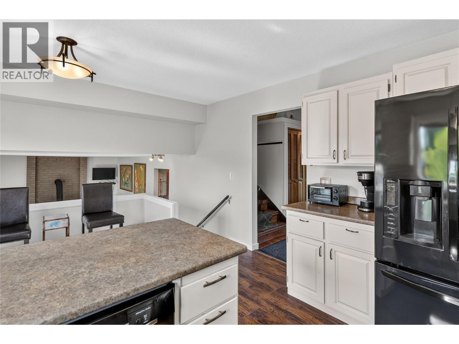 4201 Lakeshore Road, Kelowna, British Columbia  V1W 4H7 - Photo 11 - 10395267