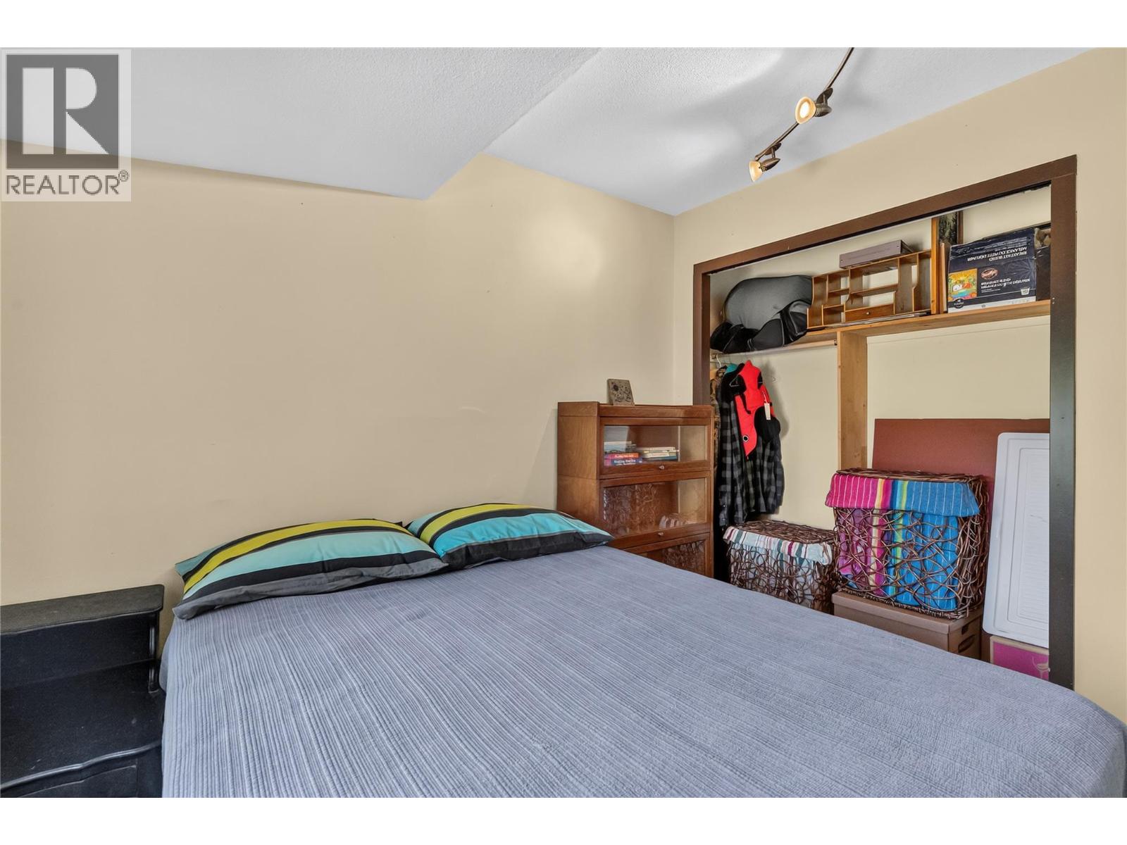 4201 Lakeshore Road, Kelowna, British Columbia  V1W 4H7 - Photo 21 - 10395267