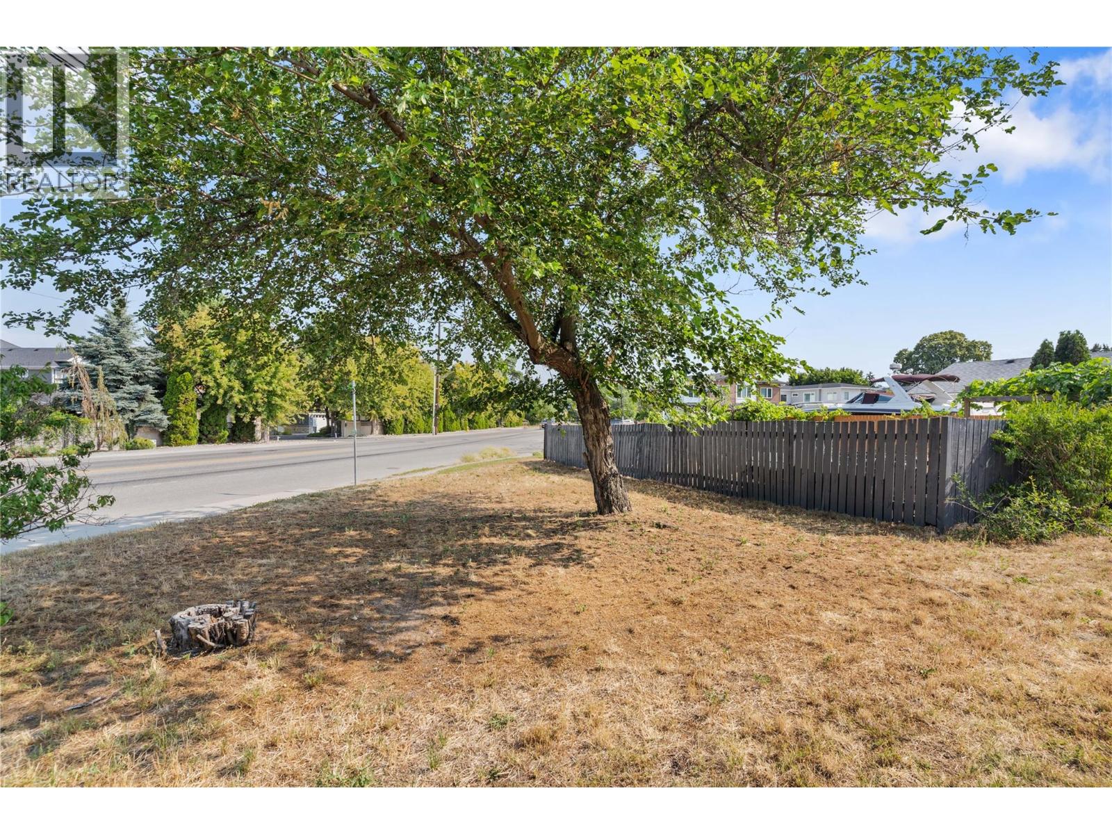 4201 Lakeshore Road, Kelowna, British Columbia  V1W 4H7 - Photo 36 - 10395267