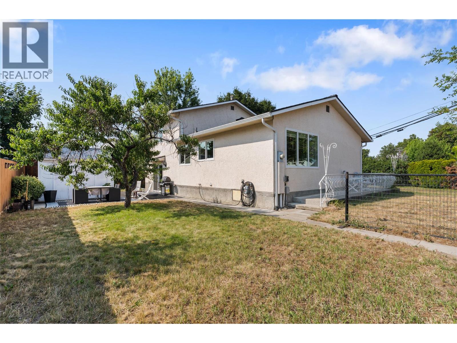 4201 Lakeshore Road, Kelowna, British Columbia  V1W 4H7 - Photo 37 - 10395267