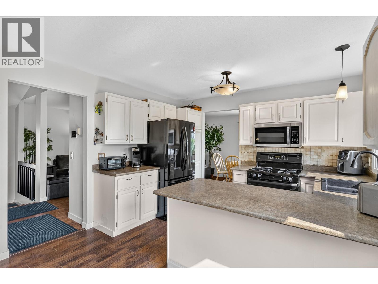 4201 Lakeshore Road, Kelowna, British Columbia  V1W 4H7 - Photo 8 - 10395267