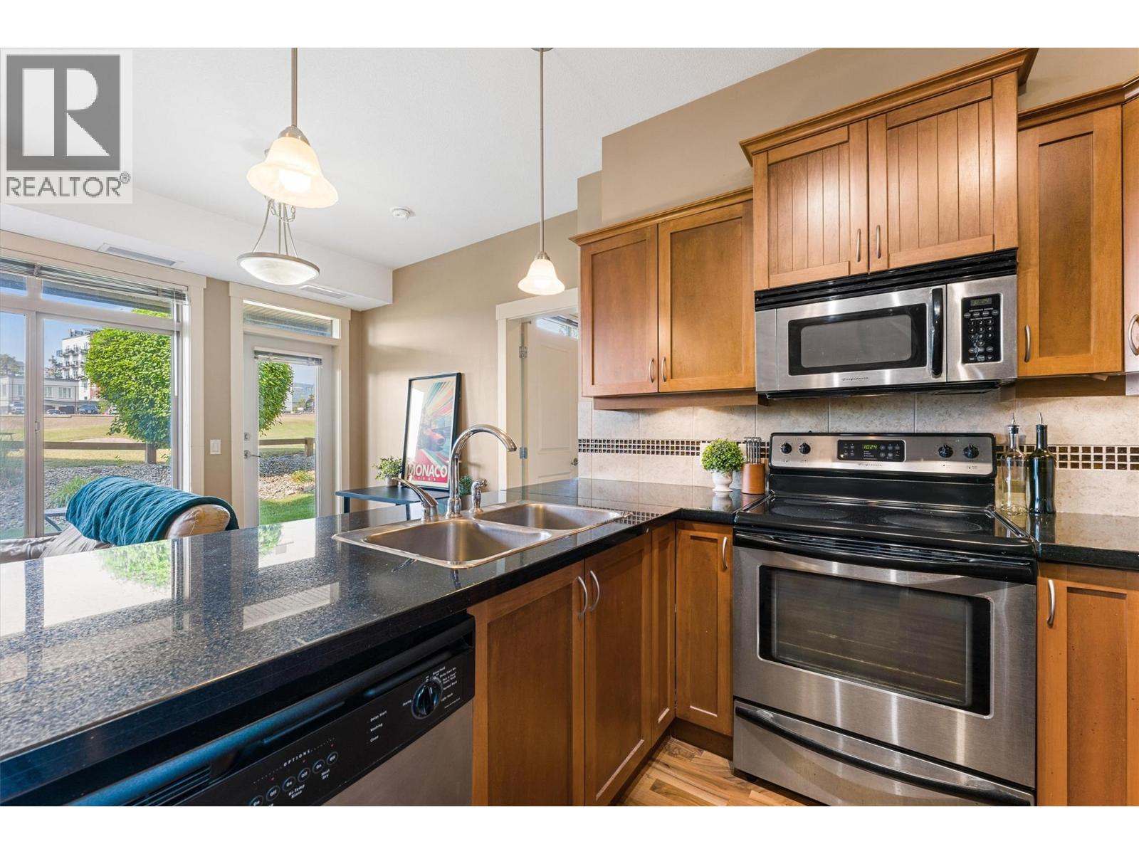 3533 Carrington Road Unit# 112, West Kelowna, British Columbia  V4T 2Z9 - Photo 6 - 10395527