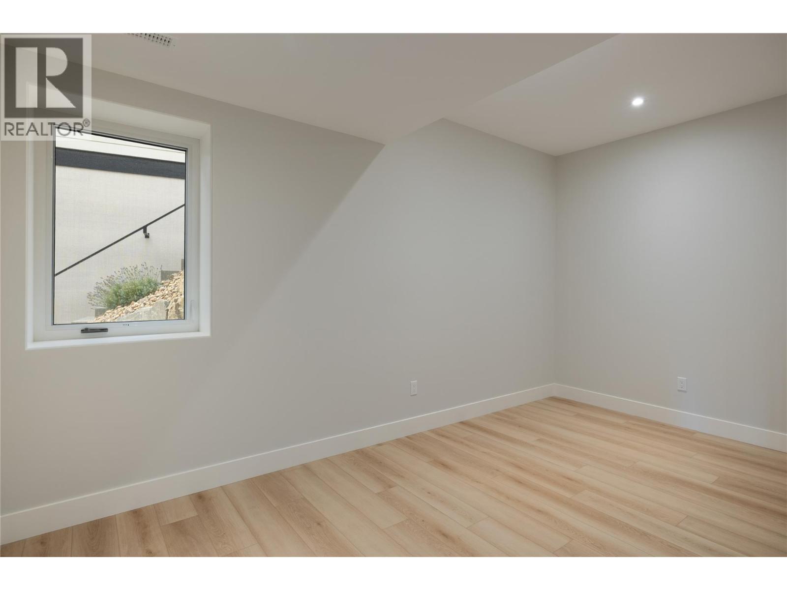 8828 Oxford Road, Vernon, British Columbia  V1H 2K8 - Photo 45 - 10395537