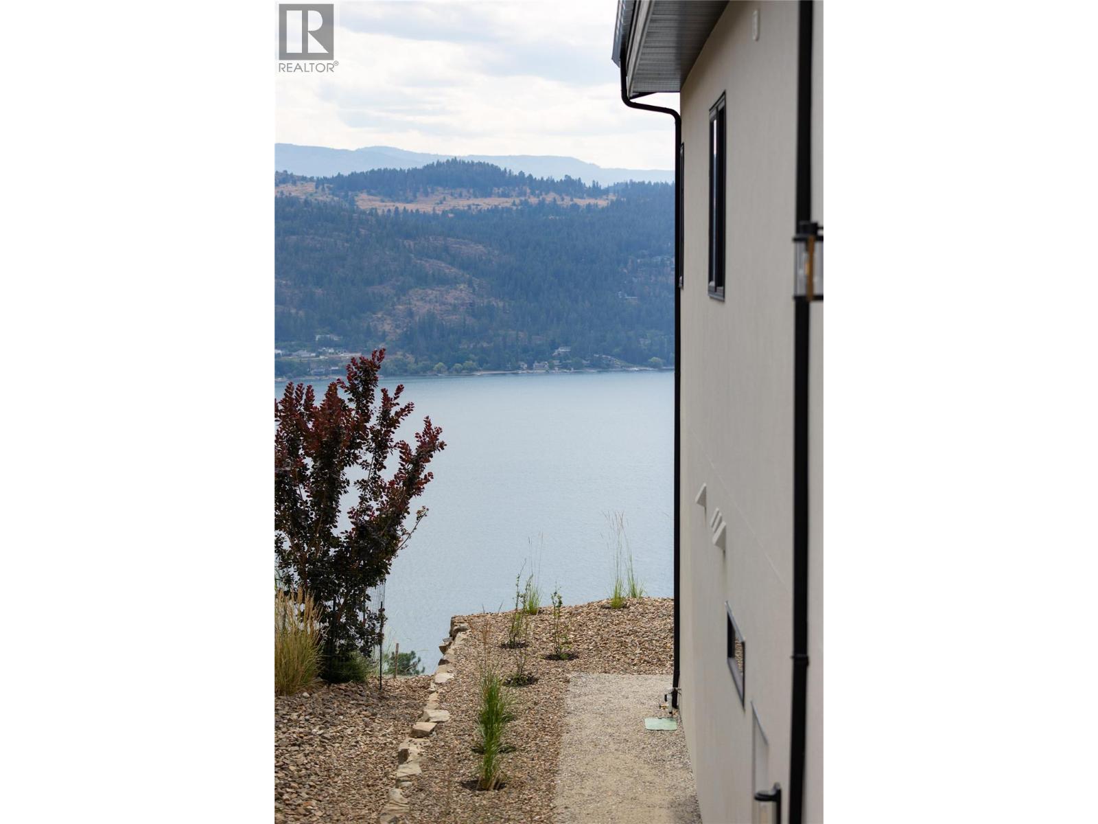 8828 Oxford Road, Vernon, British Columbia  V1H 2K8 - Photo 67 - 10395537