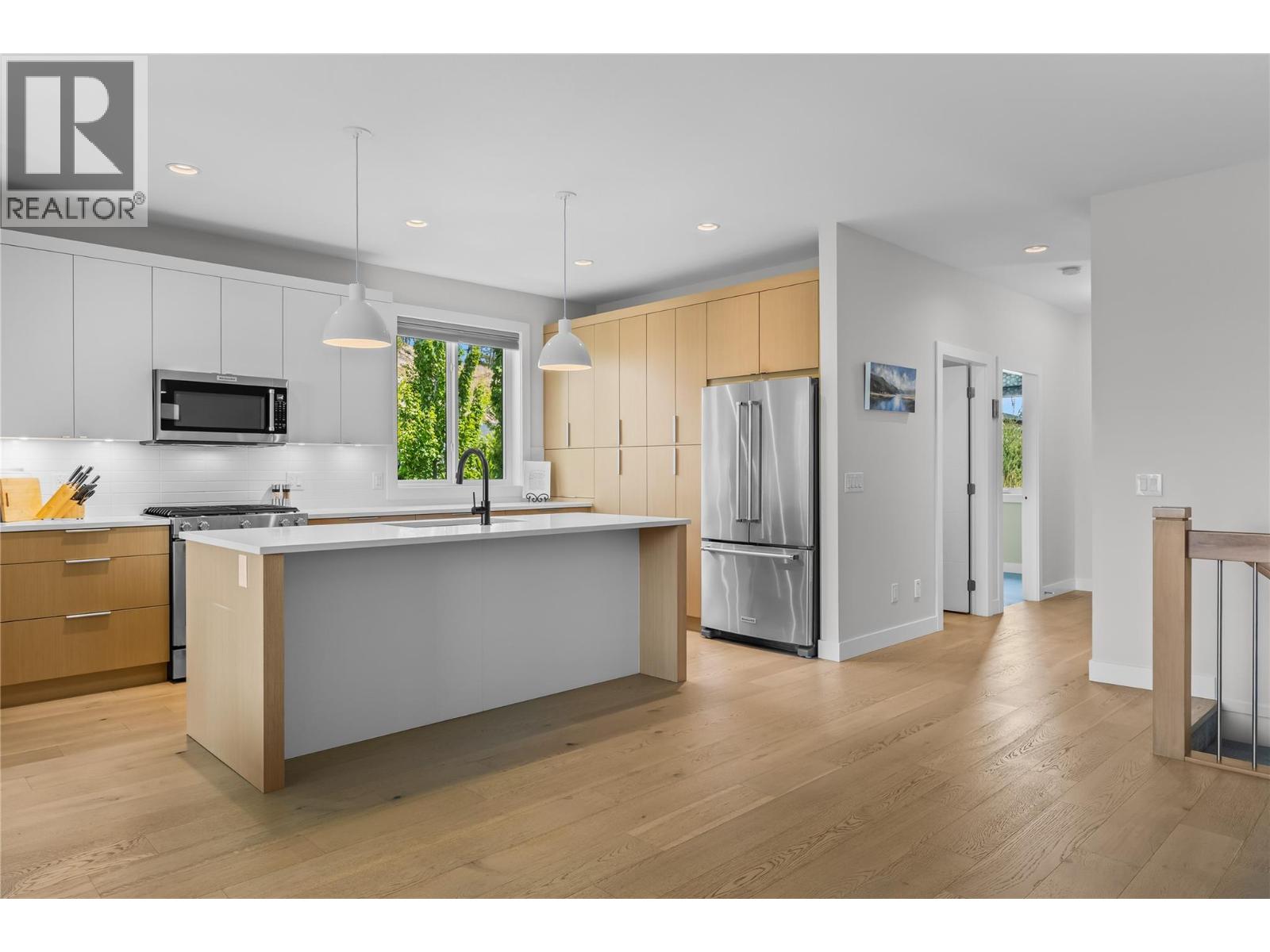 1349 Rocky Point Drive Unit# 6, Kelowna, British Columbia  V1V 0B5 - Photo 6 - 10395518