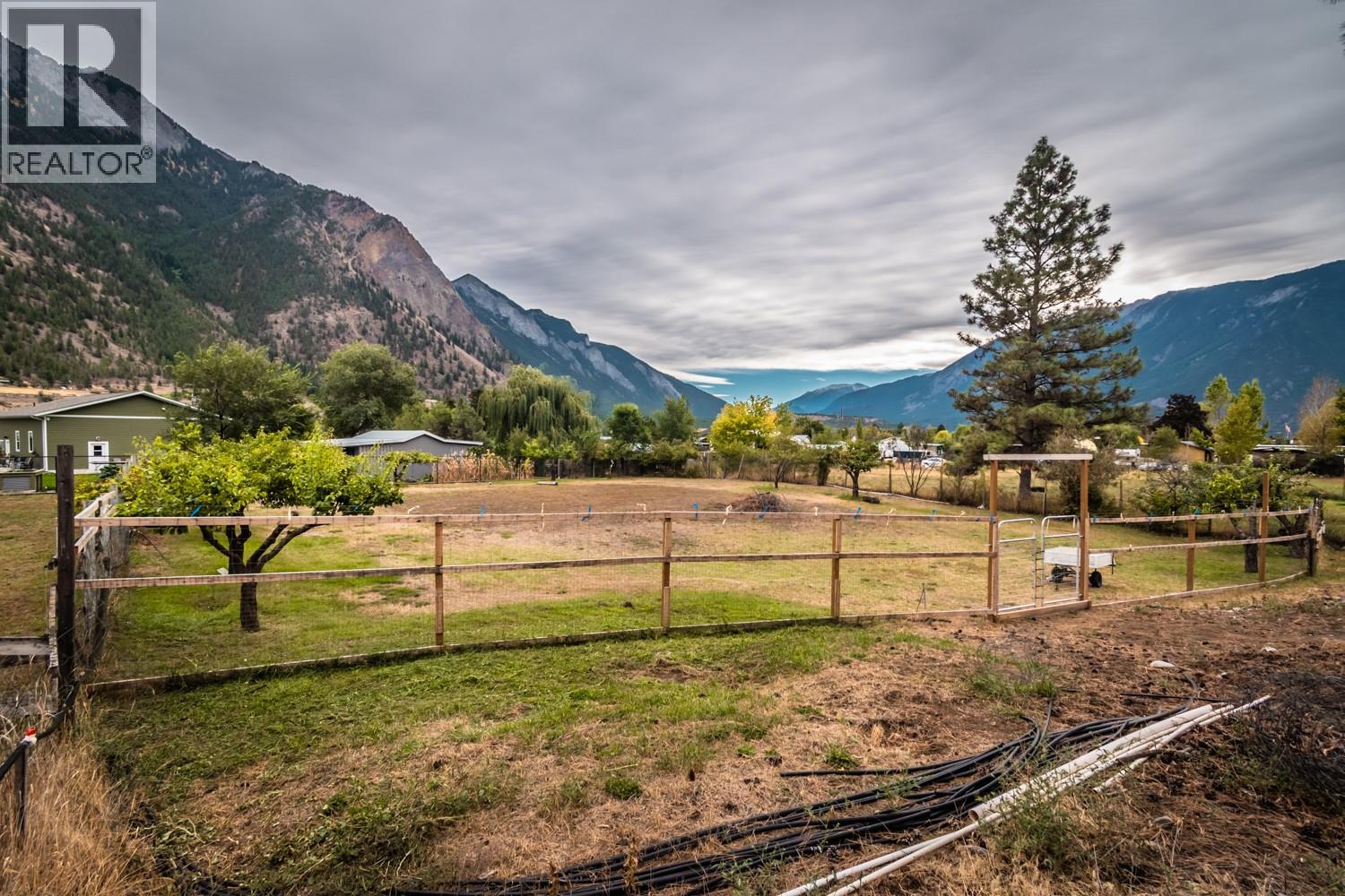 475 Davidson Crescent, Lillooet, British Columbia  V0K 1V0 - Photo 36 - 10395481
