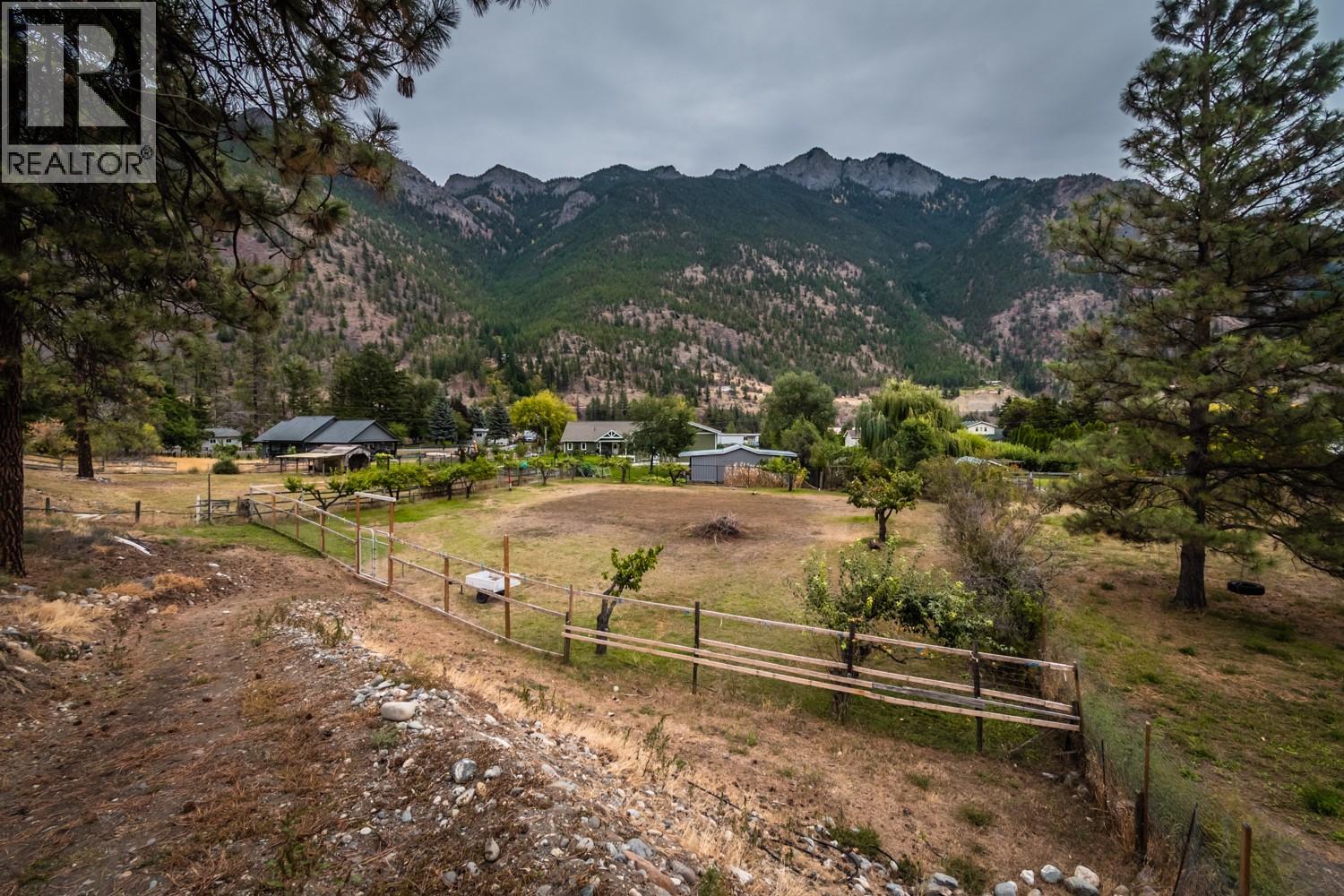 475 Davidson Crescent, Lillooet, British Columbia  V0K 1V0 - Photo 37 - 10395481