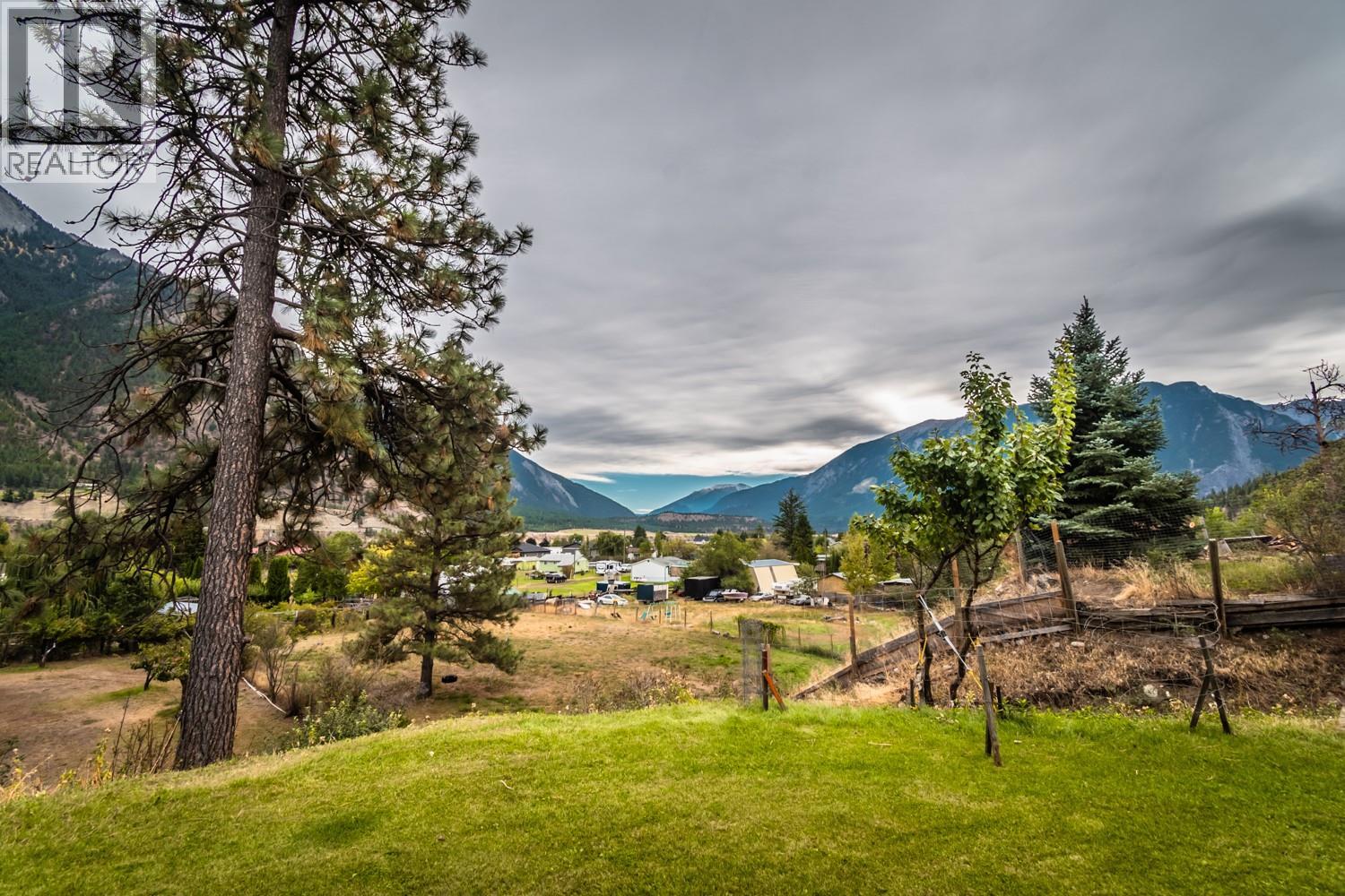 475 Davidson Crescent, Lillooet, British Columbia  V0K 1V0 - Photo 42 - 10395481