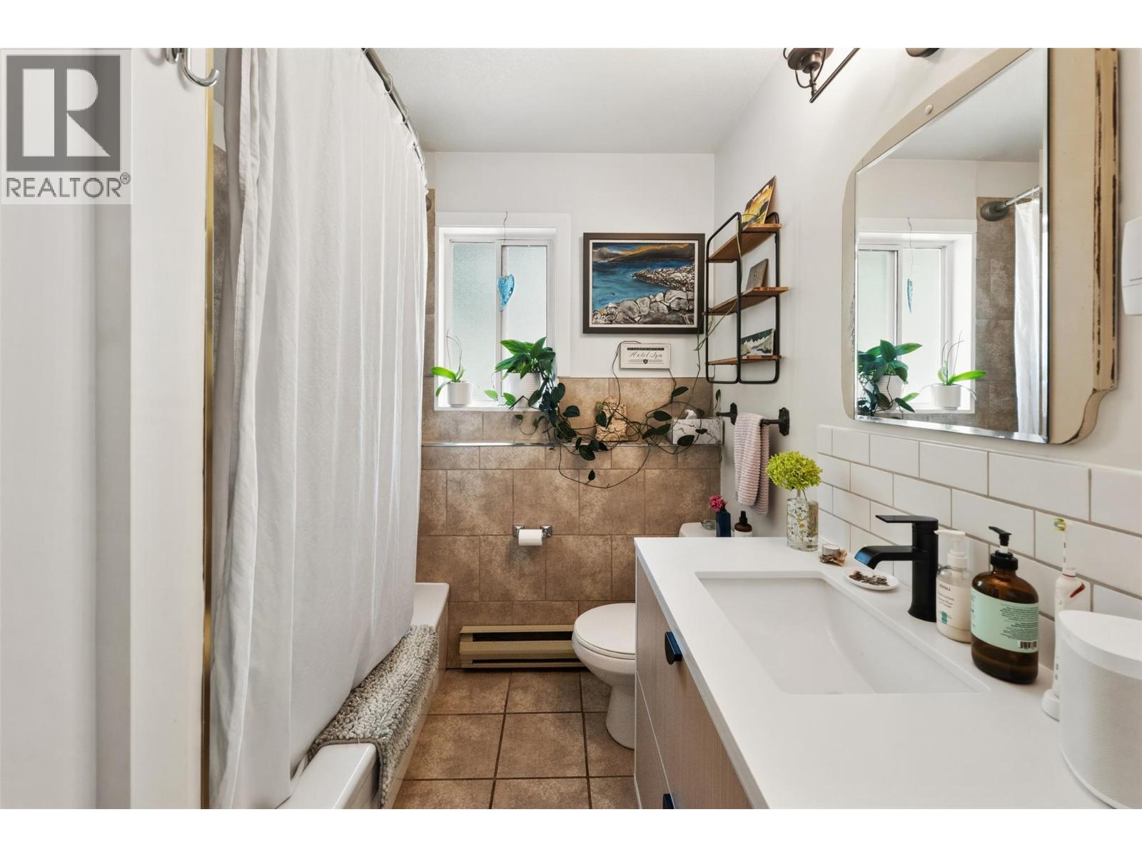 601 Valiant Drive, Penticton, British Columbia  V2A 8Y1 - Photo 30 - 10395517