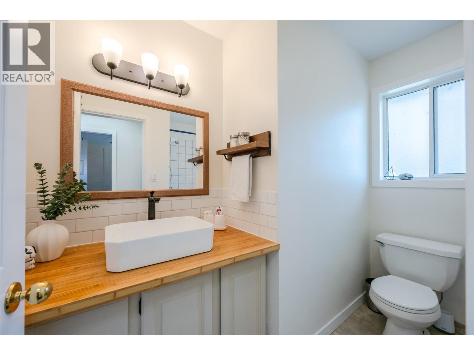 601 Valiant Drive, Penticton, British Columbia  V2A 8Y1 - Photo 39 - 10395517