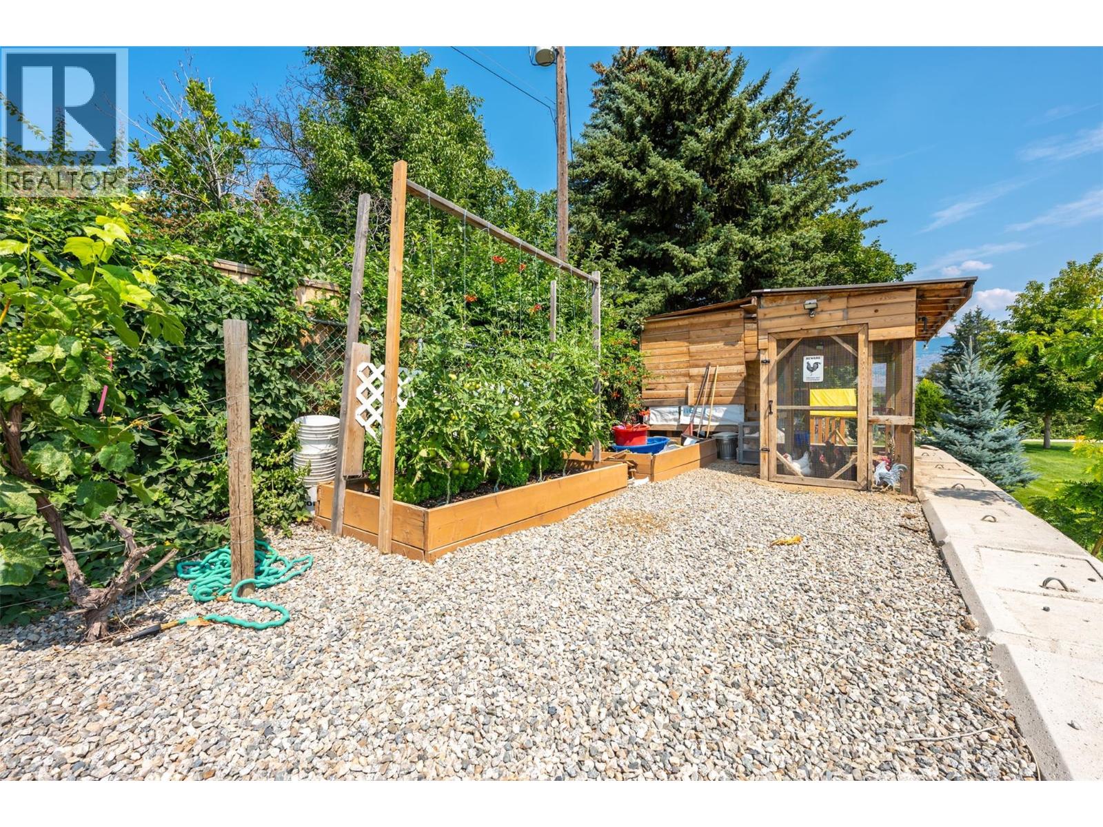 601 Valiant Drive, Penticton, British Columbia  V2A 8Y1 - Photo 52 - 10395517