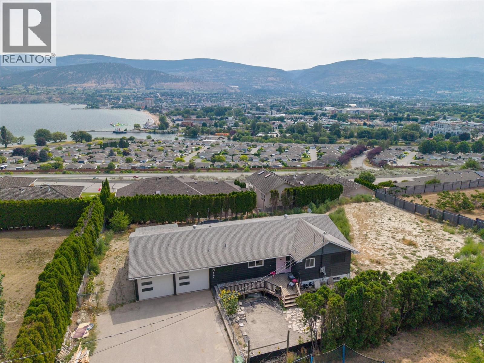 1617 Sparton Drive, Penticton, British Columbia  V2A 8Z5 - Photo 1 - 10395262
