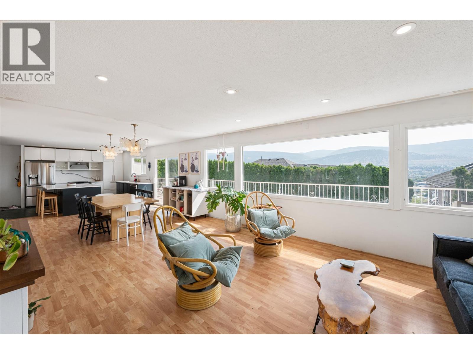 1617 Sparton Drive, Penticton, British Columbia  V2A 8Z5 - Photo 10 - 10395262