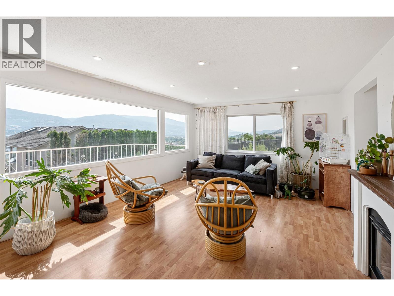1617 Sparton Drive, Penticton, British Columbia  V2A 8Z5 - Photo 7 - 10395262