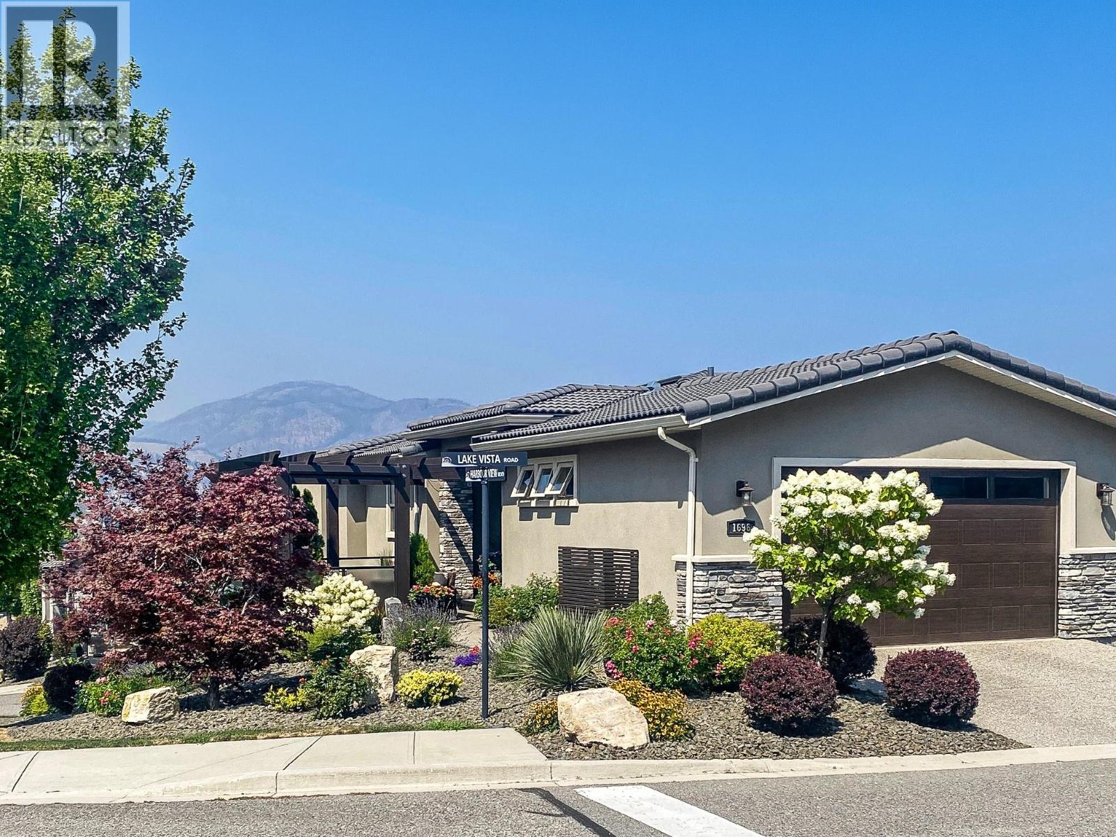 1696 Lake Vista Road, Kelowna, British Columbia  V1Z 4E1 - Photo 1 - 10395020