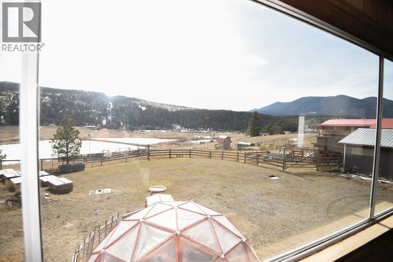 7520 West Subdivision Road, Clinton, British Columbia  V0K 1K0 - Photo 19 - 10394318