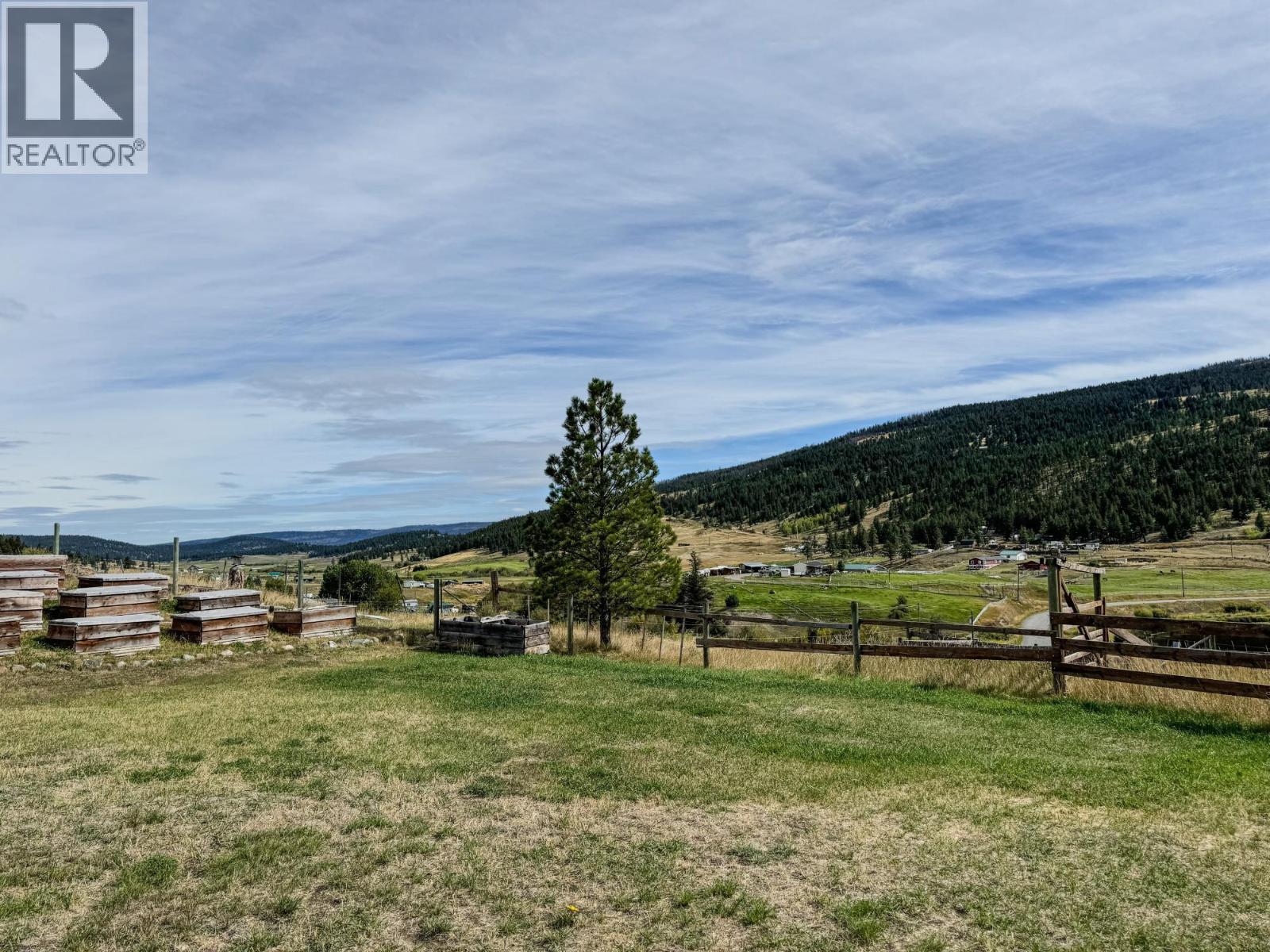 7520 West Subdivision Road, Clinton, British Columbia  V0K 1K0 - Photo 49 - 10394318
