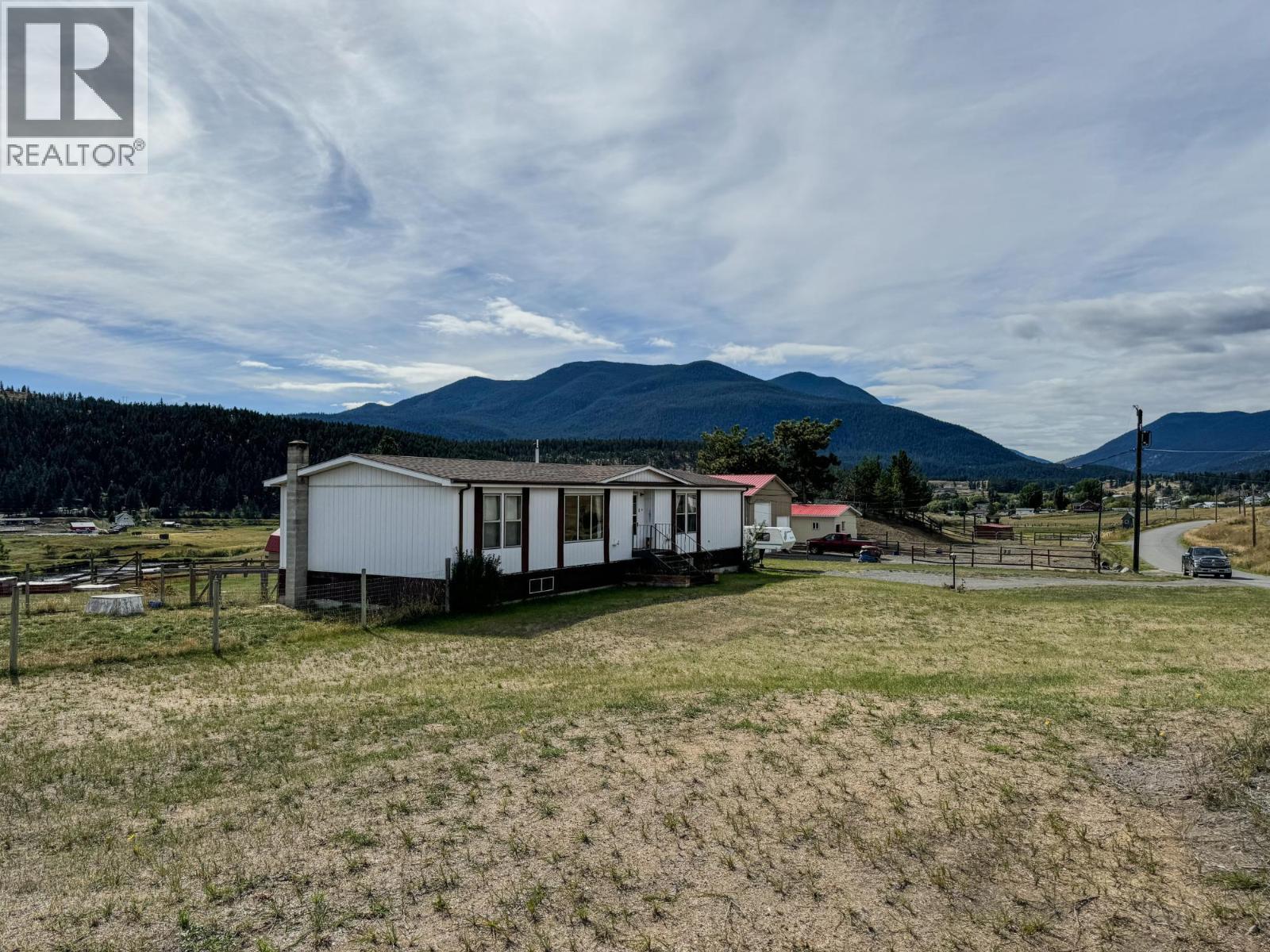 7520 West Subdivision Road, Clinton, British Columbia  V0K 1K0 - Photo 54 - 10394318