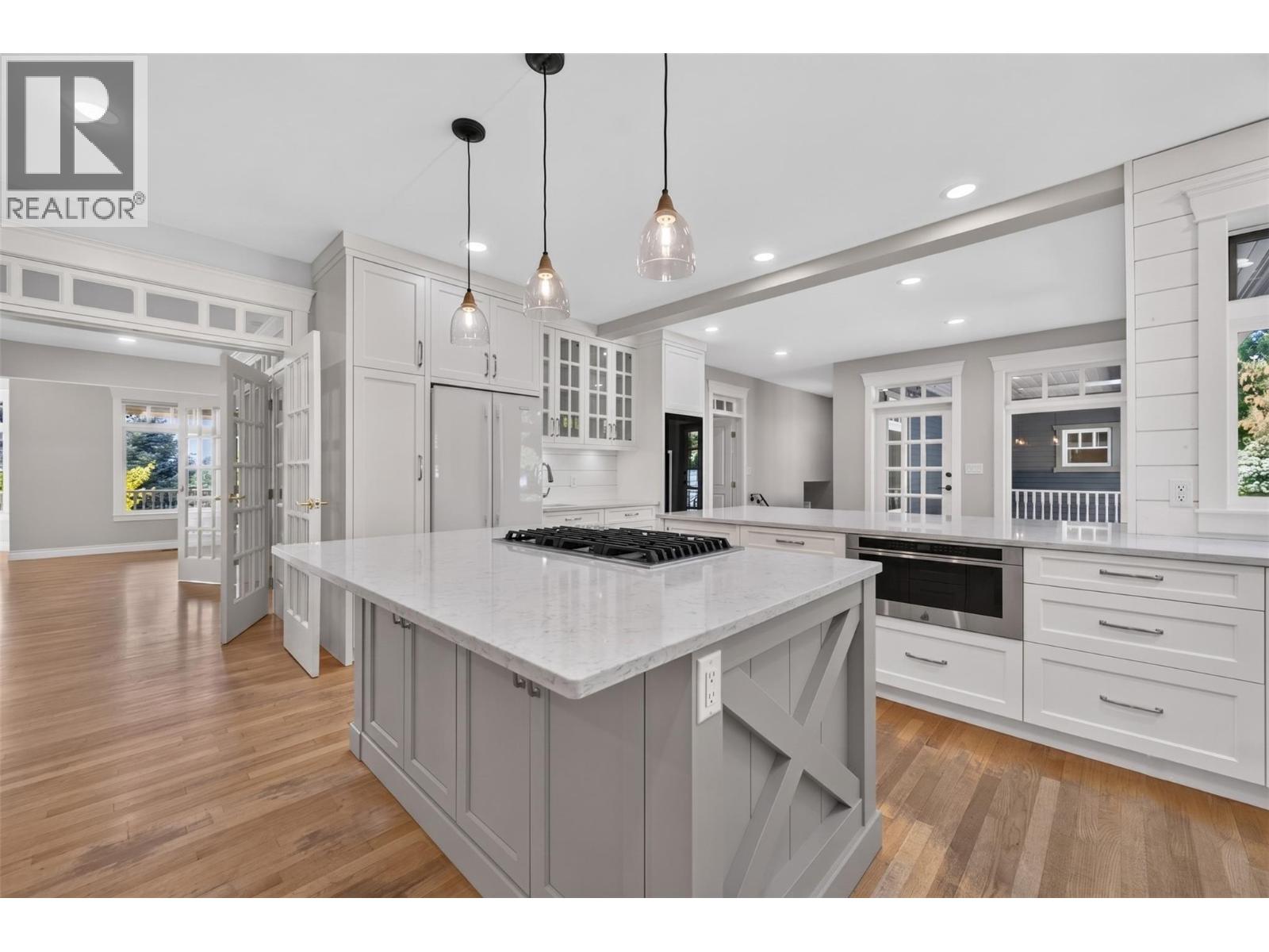 4940 16 Street Ne, Salmon Arm, British Columbia  V1E 1E1 - Photo 11 - 10395432
