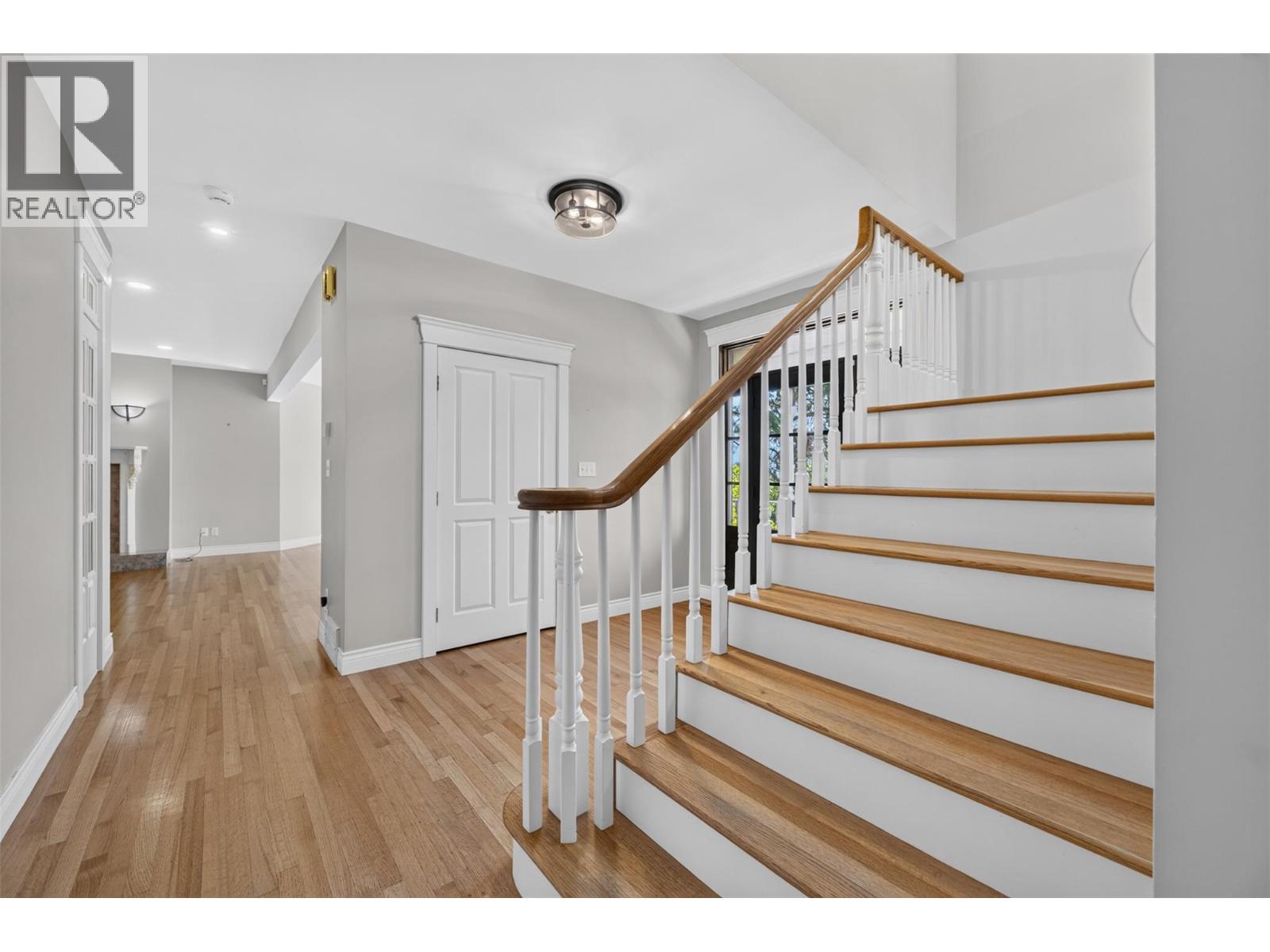 4940 16 Street Ne, Salmon Arm, British Columbia  V1E 1E1 - Photo 41 - 10395432