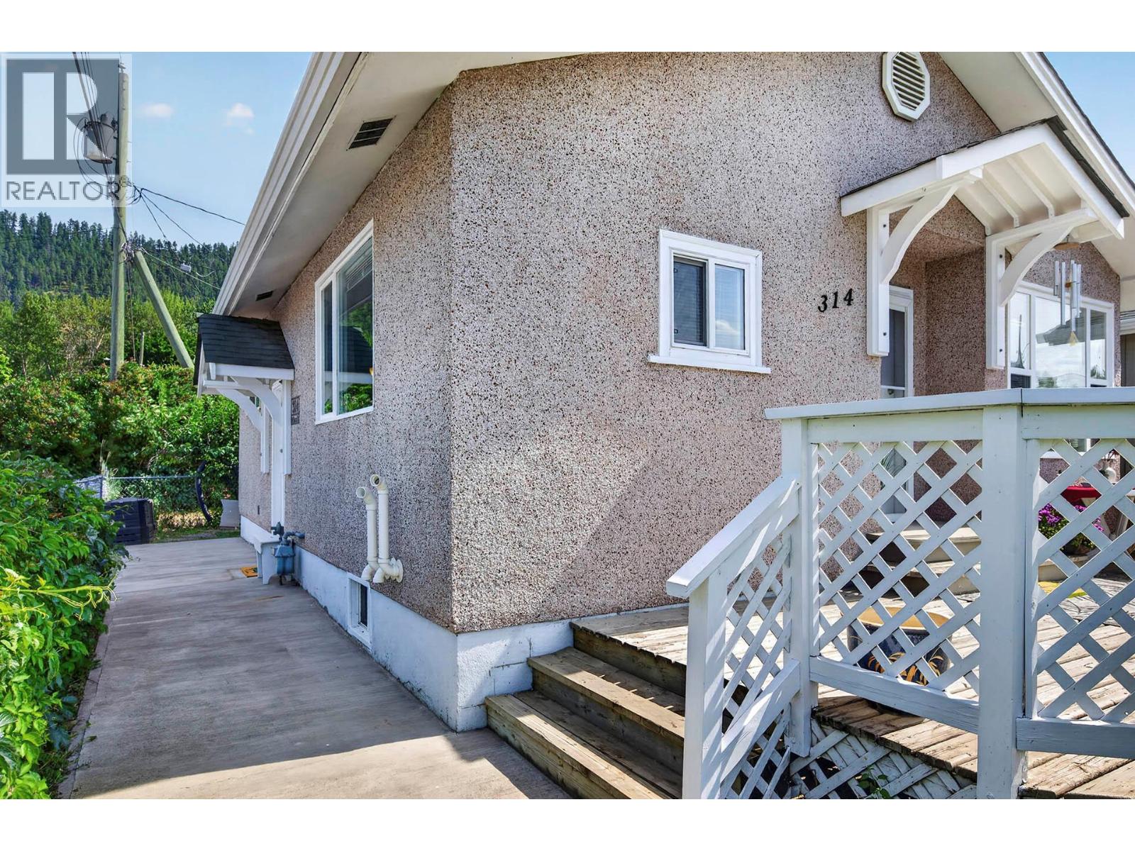 314 Willson Street, Chase, British Columbia  V0E 1M0 - Photo 7 - 10395364