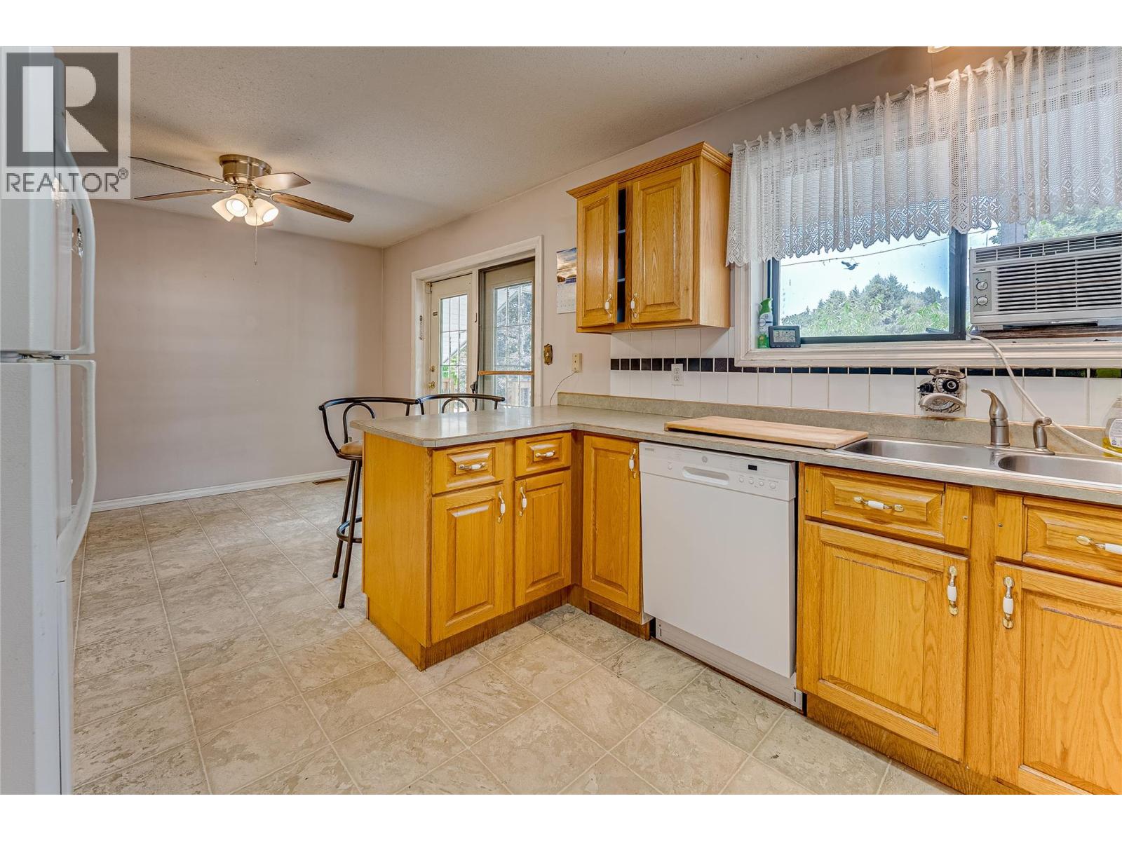3472 Lockhart Crescent, Spallumcheen, British Columbia  V4Y 0S9 - Photo 21 - 10395323