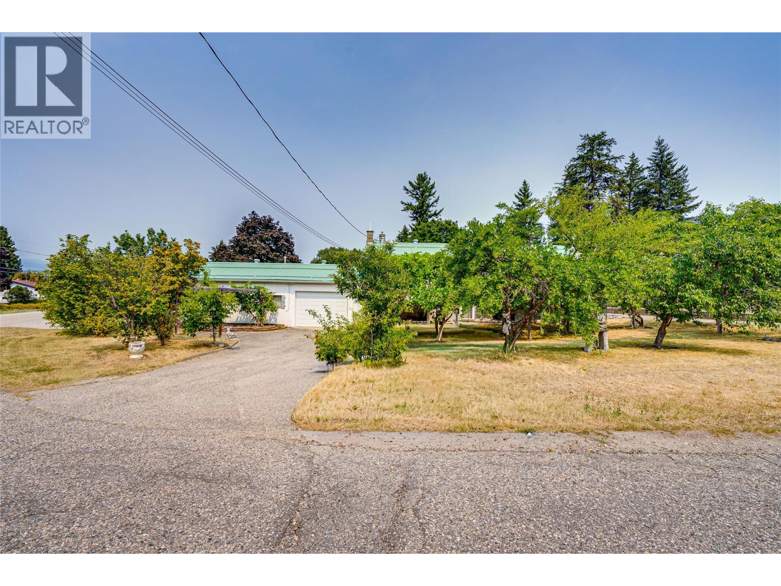 3472 Lockhart Crescent, Spallumcheen, British Columbia  V4Y 0S9 - Photo 6 - 10395323