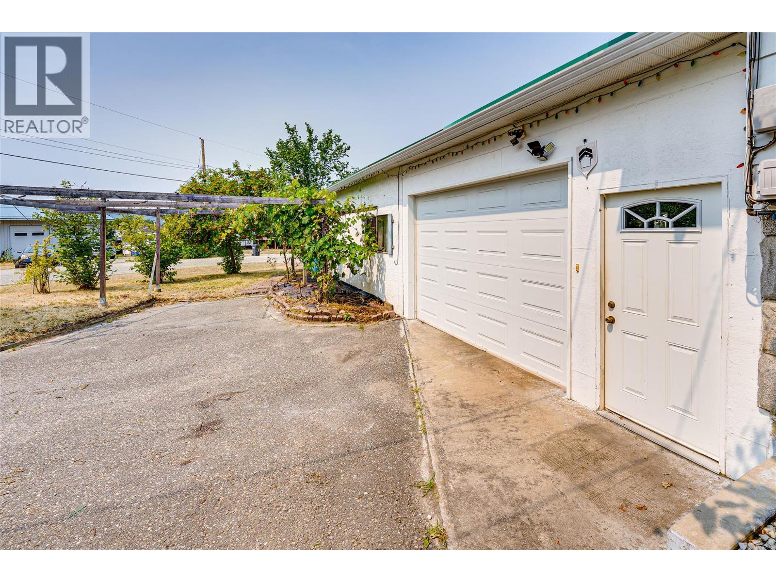 3472 Lockhart Crescent, Spallumcheen, British Columbia  V4Y 0S9 - Photo 66 - 10395323