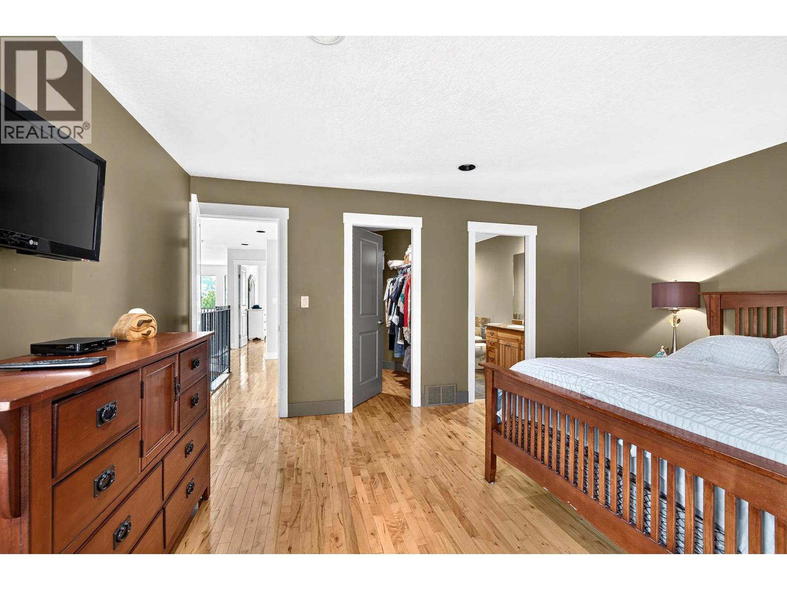 3585 Navatanee Drive, Kamloops, British Columbia  V2H 1S1 - Photo 22 - 10395237