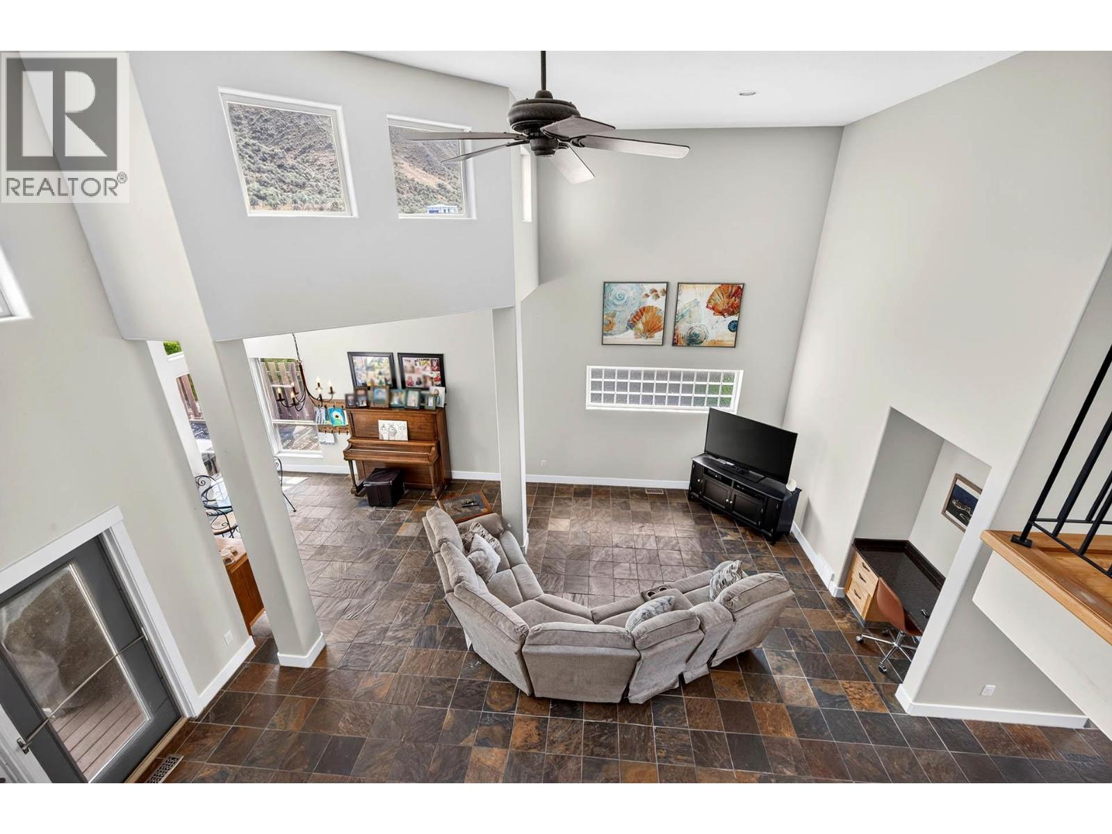 3585 Navatanee Drive, Kamloops, British Columbia  V2H 1S1 - Photo 43 - 10395237
