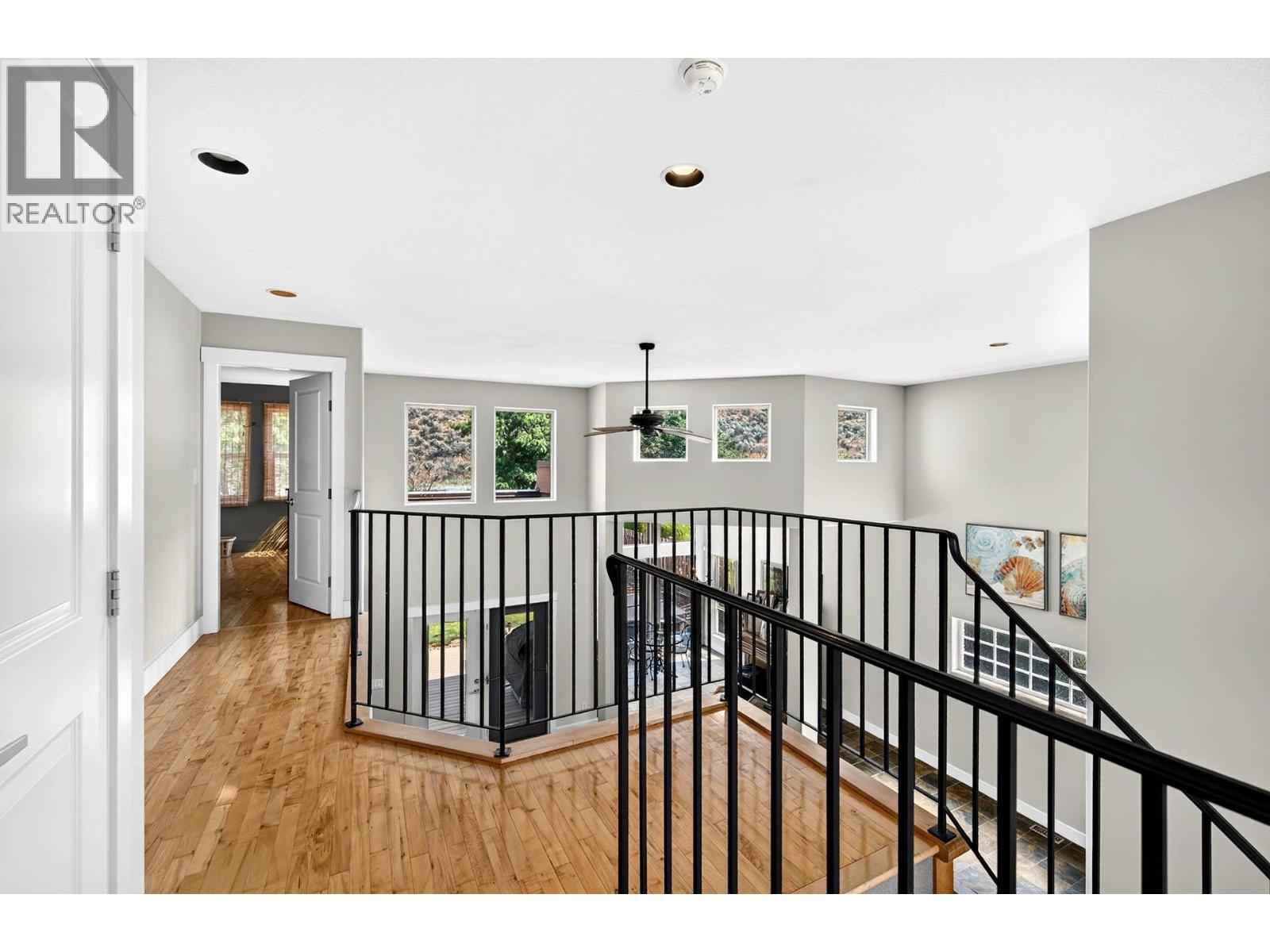 3585 Navatanee Drive, Kamloops, British Columbia  V2H 1S1 - Photo 46 - 10395237