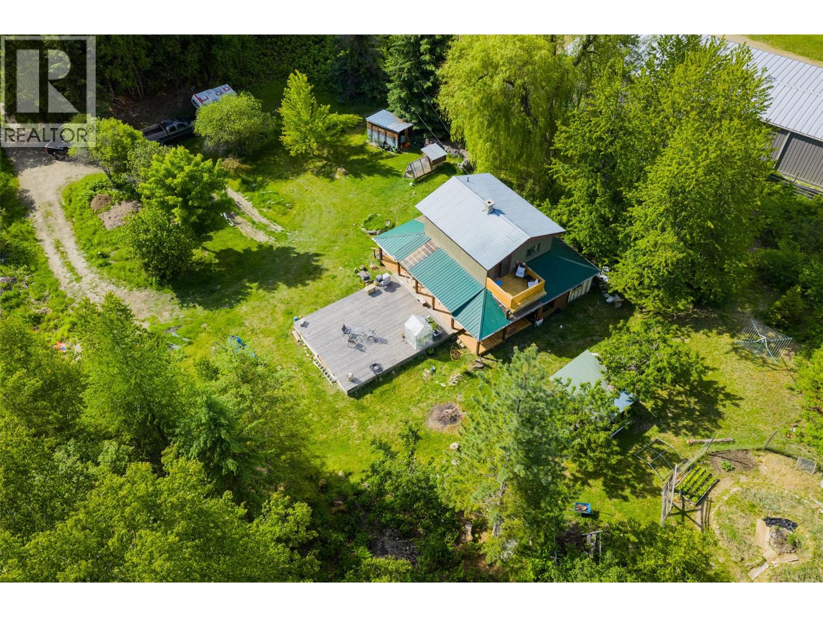 7010 Perrys Cemetery Road, Winlaw, British Columbia  V0G 2J0 - Photo 2 - 10395534