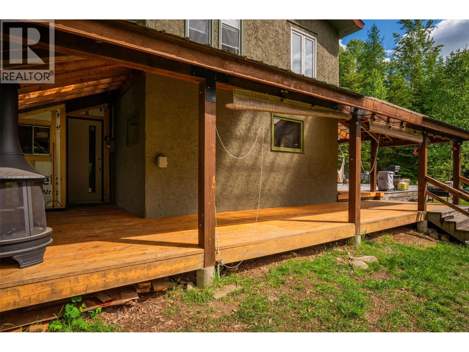 7010 Perrys Cemetery Road, Winlaw, British Columbia  V0G 2J0 - Photo 8 - 10395534