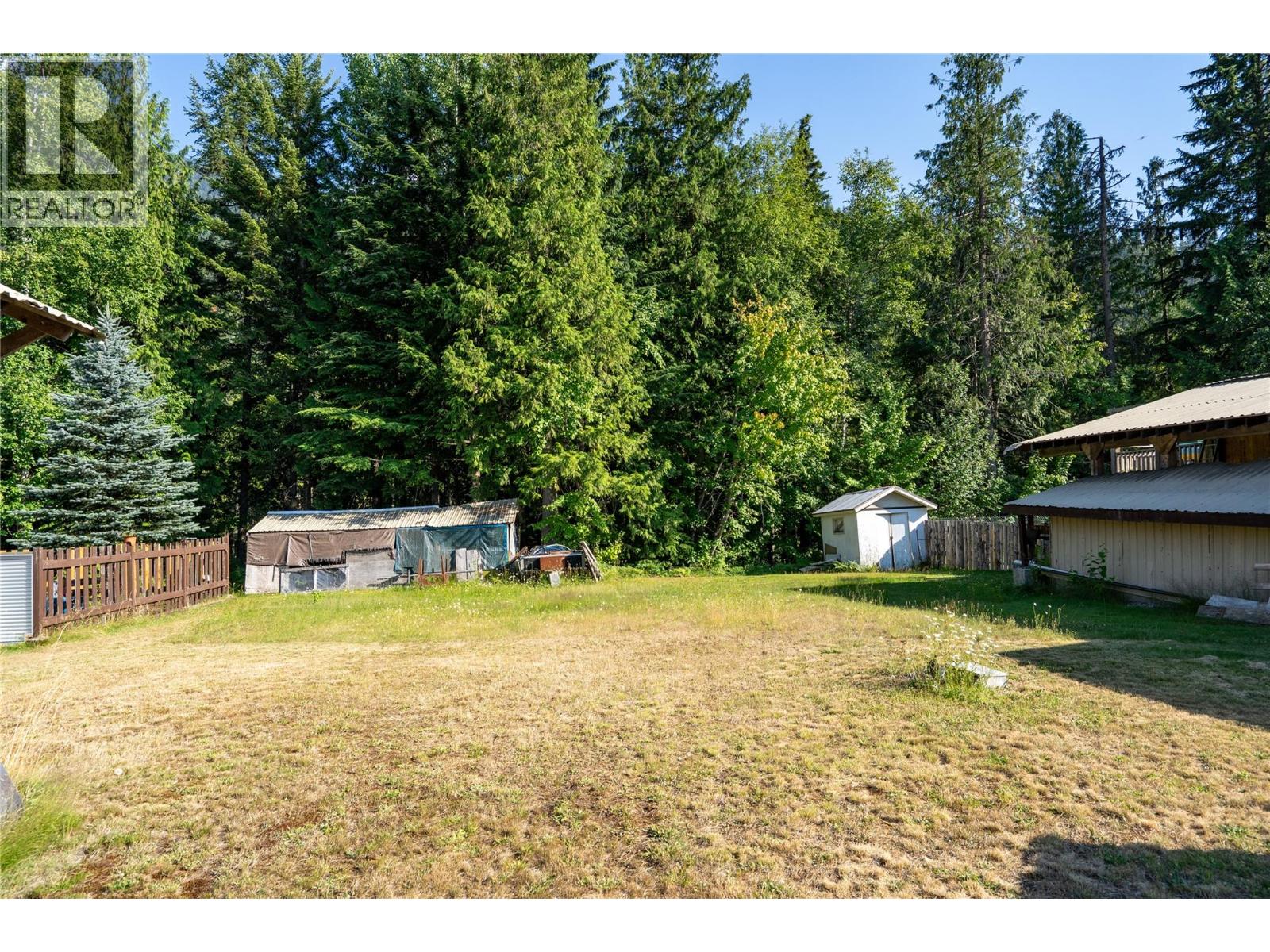 98 Johnson Way, Revelstoke, British Columbia  V0E 2S0 - Photo 10 - 10395065